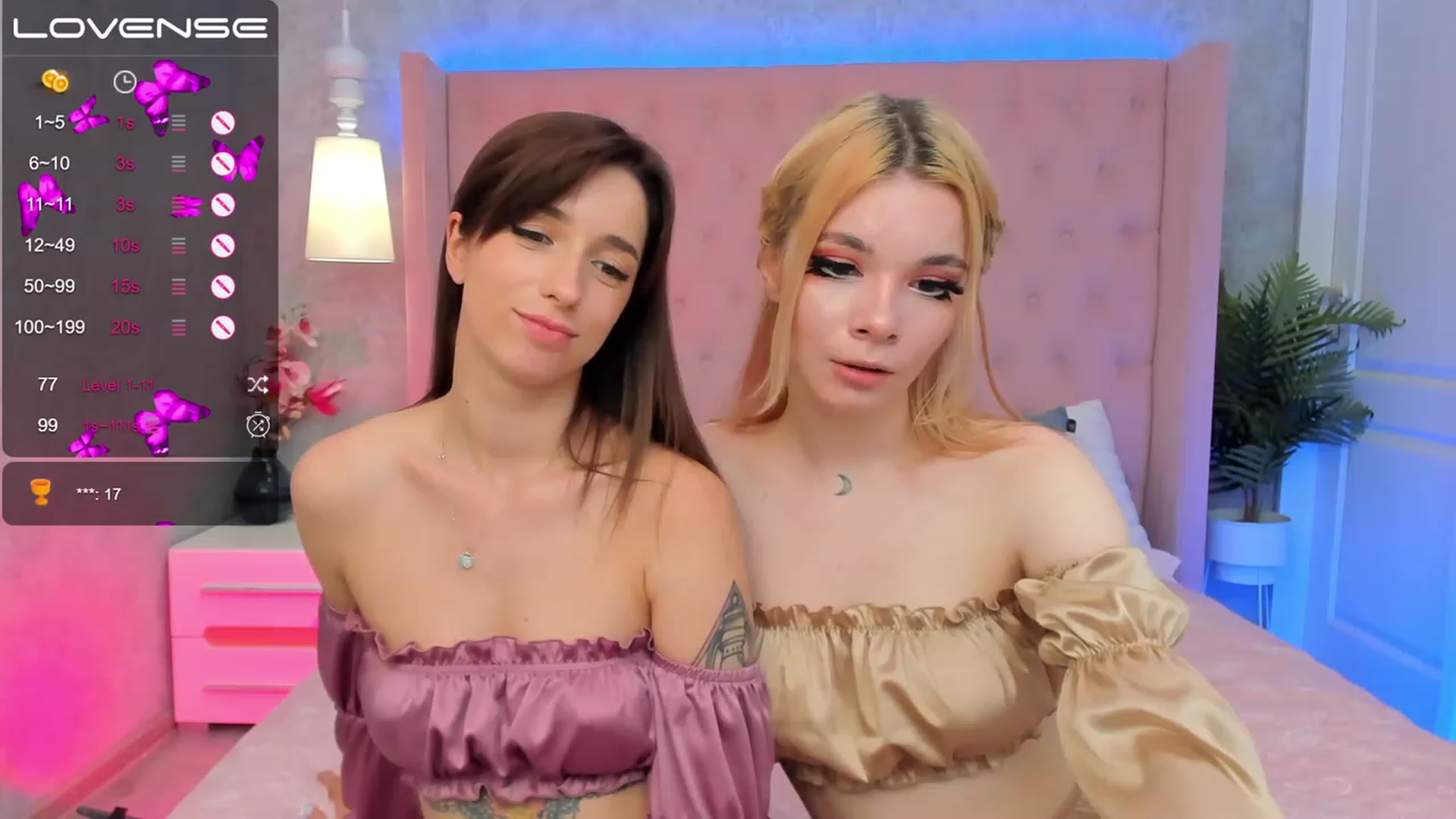 Gallery image thumbnail from EmiClark's myfreecams stream on, 03/31/2023, 14:00 image 8 of 20