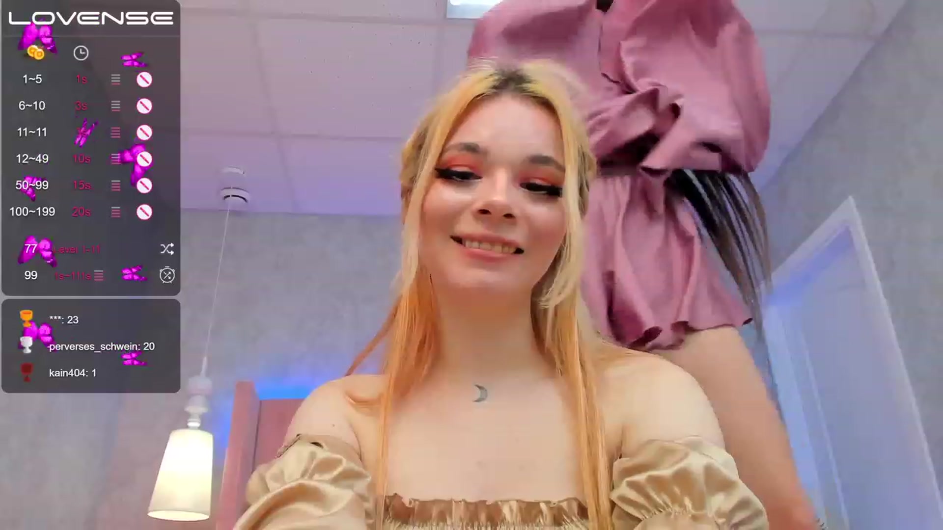 Gallery image thumbnail from EmiClark's myfreecams stream on, 03/31/2023, 14:00 image 11 of 20