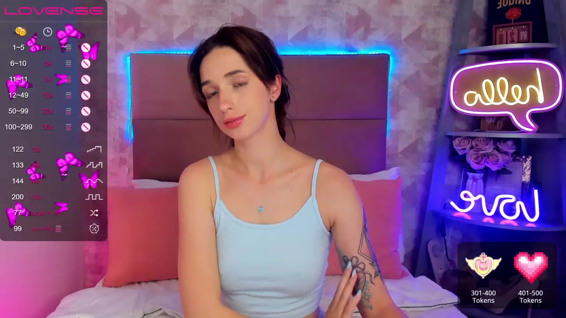 Gallery image thumbnail from EmiClark's myfreecams stream on, 04/25/2023, 16:02 image 3 of 20