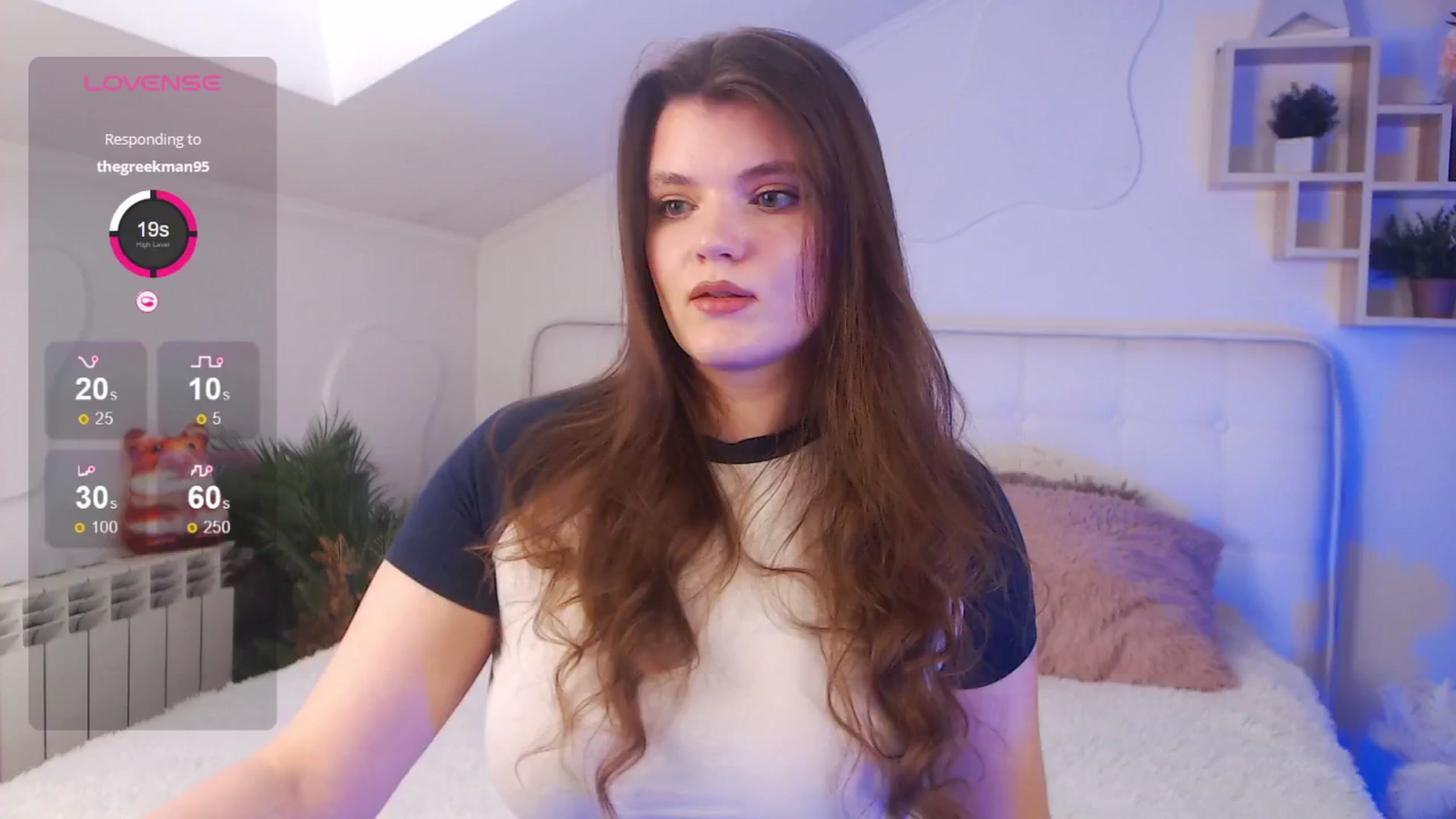 Gallery image thumbnail from EmiDavies's myfreecams stream on, 03/31/2025, 10:43 image 19 of 20