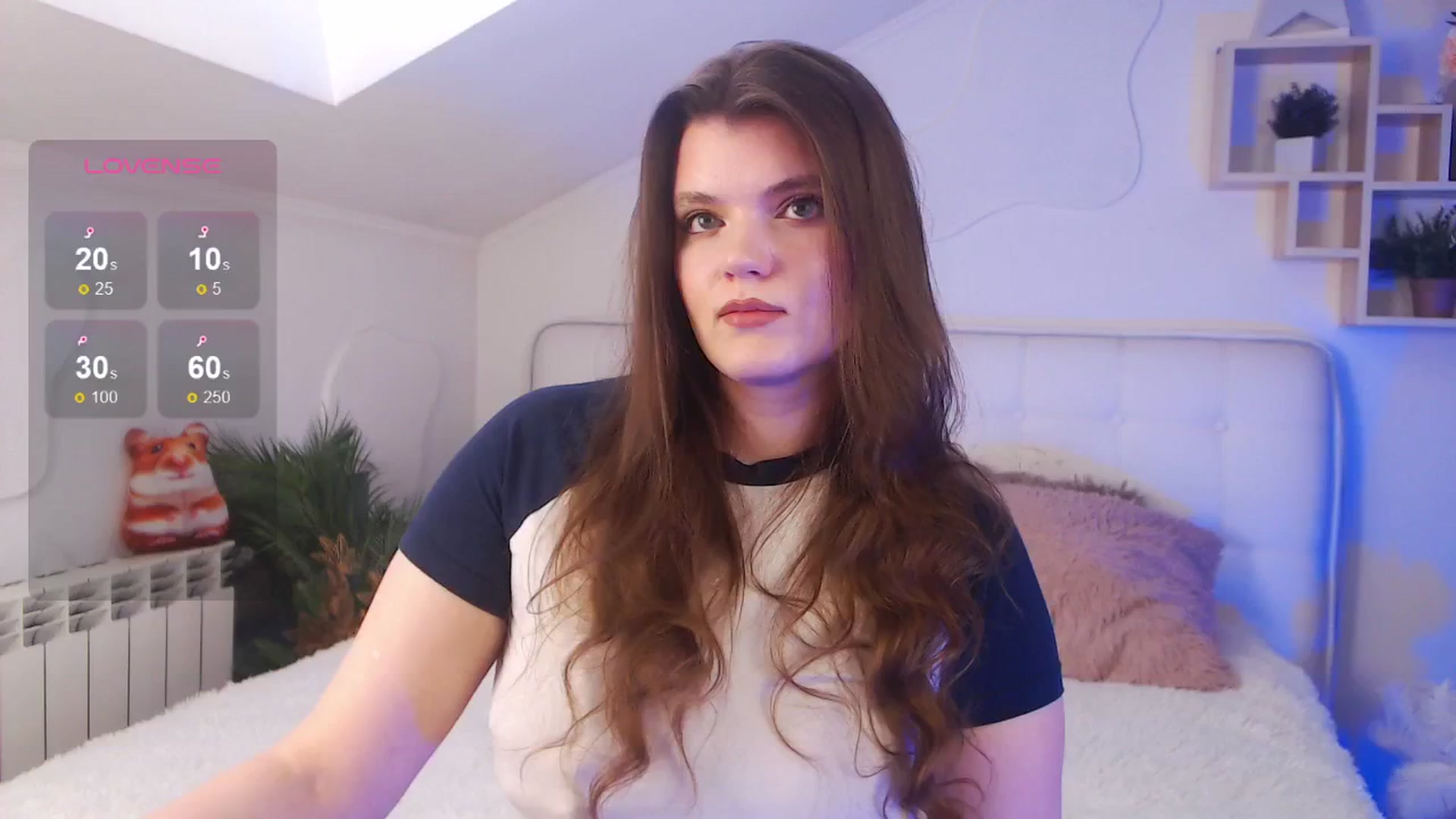 Gallery image thumbnail from EmiDavies's myfreecams stream on, 03/31/2025, 10:43 image 17 of 20