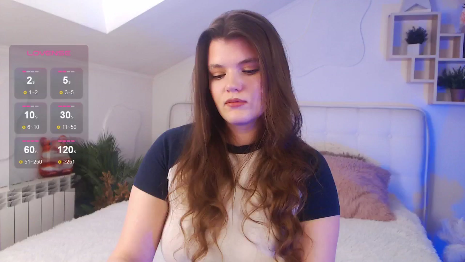 Gallery image thumbnail from EmiDavies's myfreecams stream on, 03/31/2025, 10:43 image 16 of 20