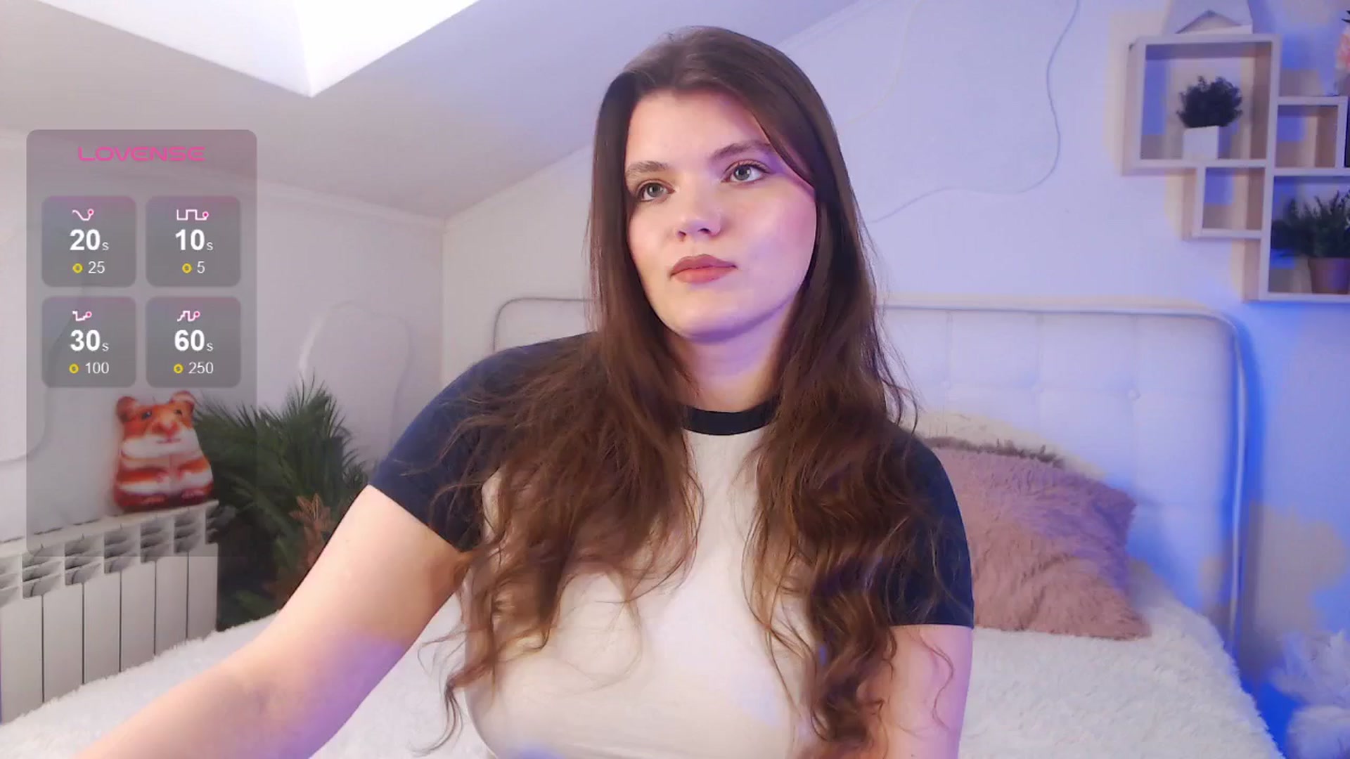 Gallery image thumbnail from EmiDavies's myfreecams stream on, 03/31/2025, 10:43 image 4 of 20