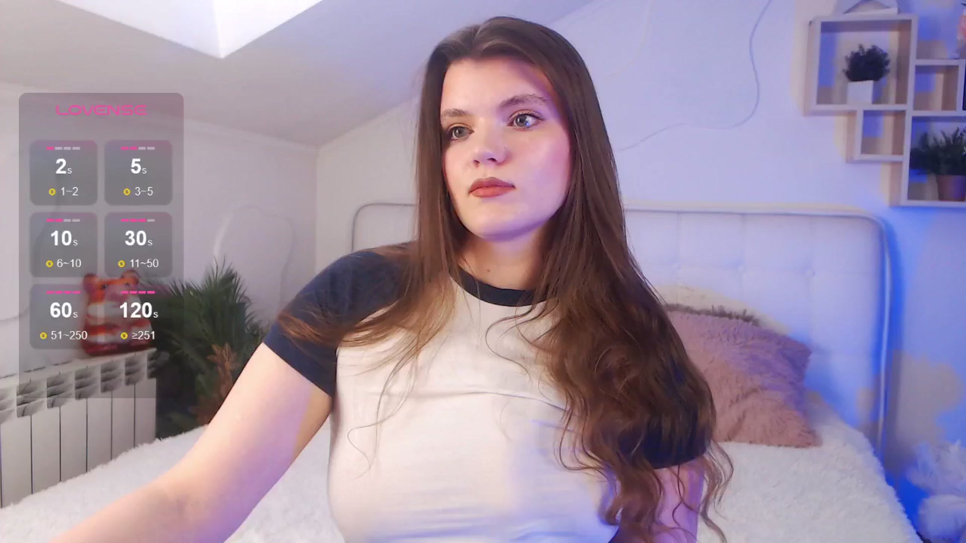 Gallery image thumbnail from EmiDavies's myfreecams stream on, 03/31/2025, 11:13 image 13 of 20
