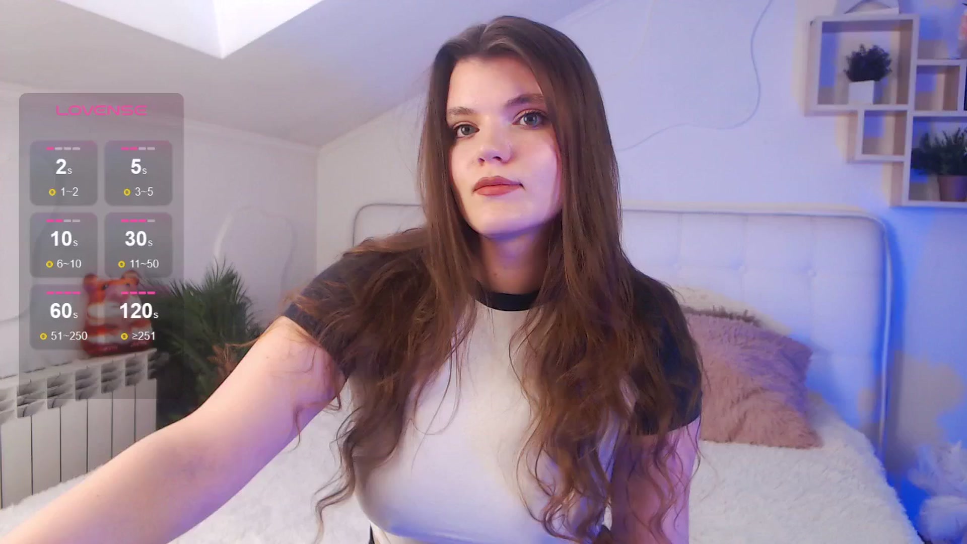 Gallery image thumbnail from EmiDavies's myfreecams stream on, 03/31/2025, 11:13 image 14 of 20