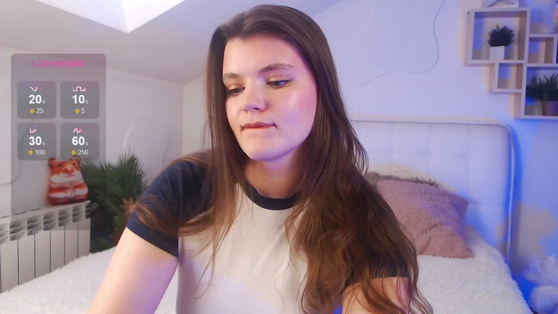 Gallery image thumbnail from EmiDavies's myfreecams stream on, 03/31/2025, 11:13 image 5 of 20