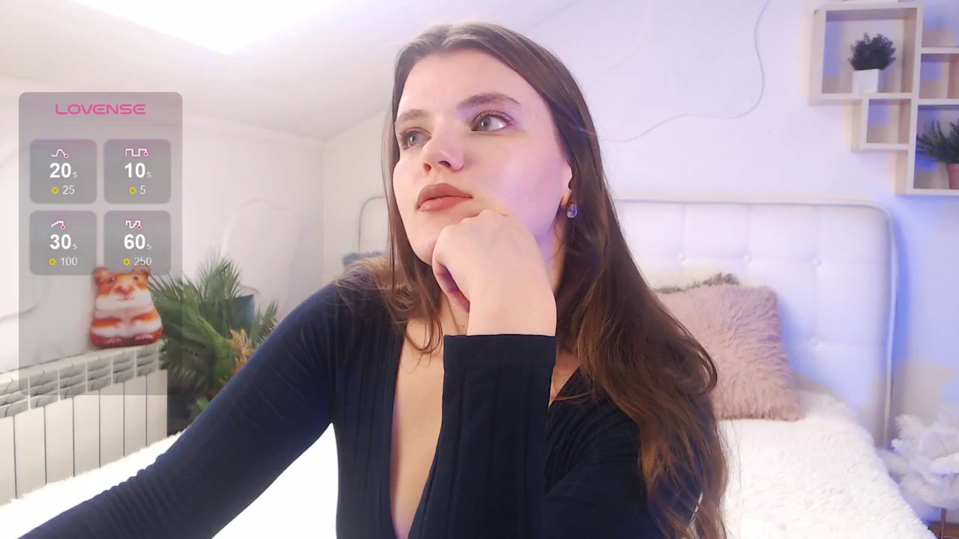 Gallery image thumbnail from EmiDavies's myfreecams stream on, 04/18/2025, 13:13 image 1 of 20