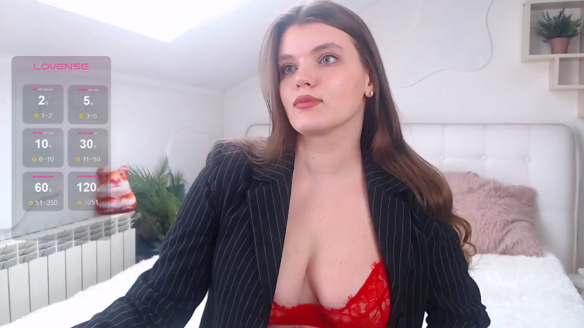 Gallery image thumbnail from EmiDavies's myfreecams stream on, 04/27/2025, 10:49 image 5 of 20