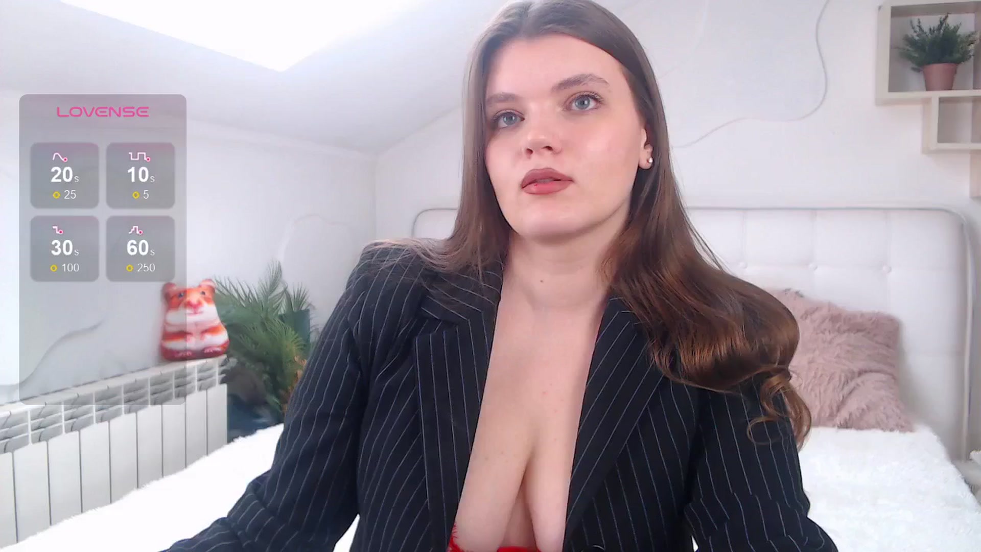 Gallery image thumbnail from EmiDavies's myfreecams stream on, 04/27/2025, 10:49 image 20 of 20