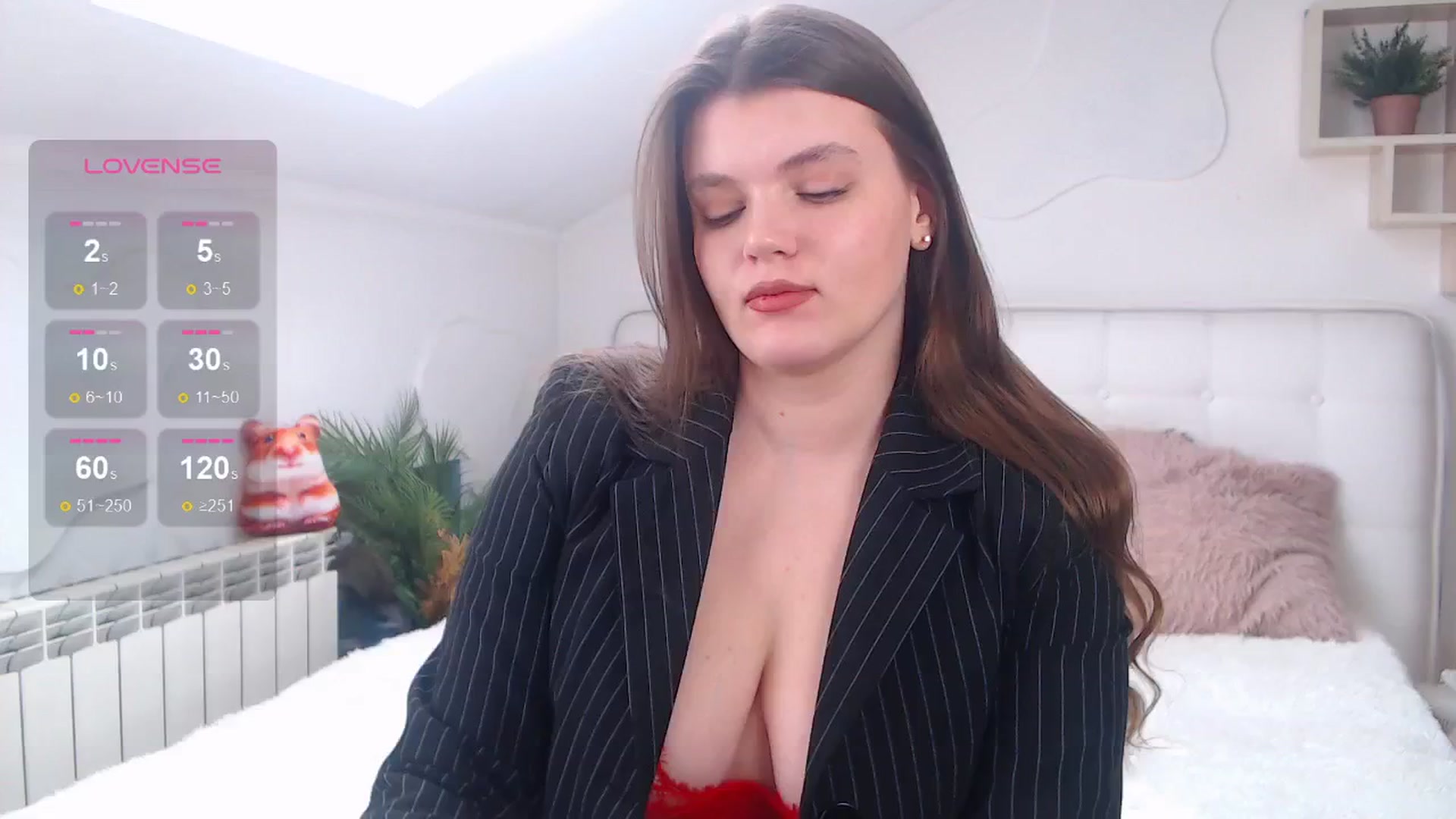 Gallery image thumbnail from EmiDavies's myfreecams stream on, 04/27/2025, 10:49 image 3 of 20