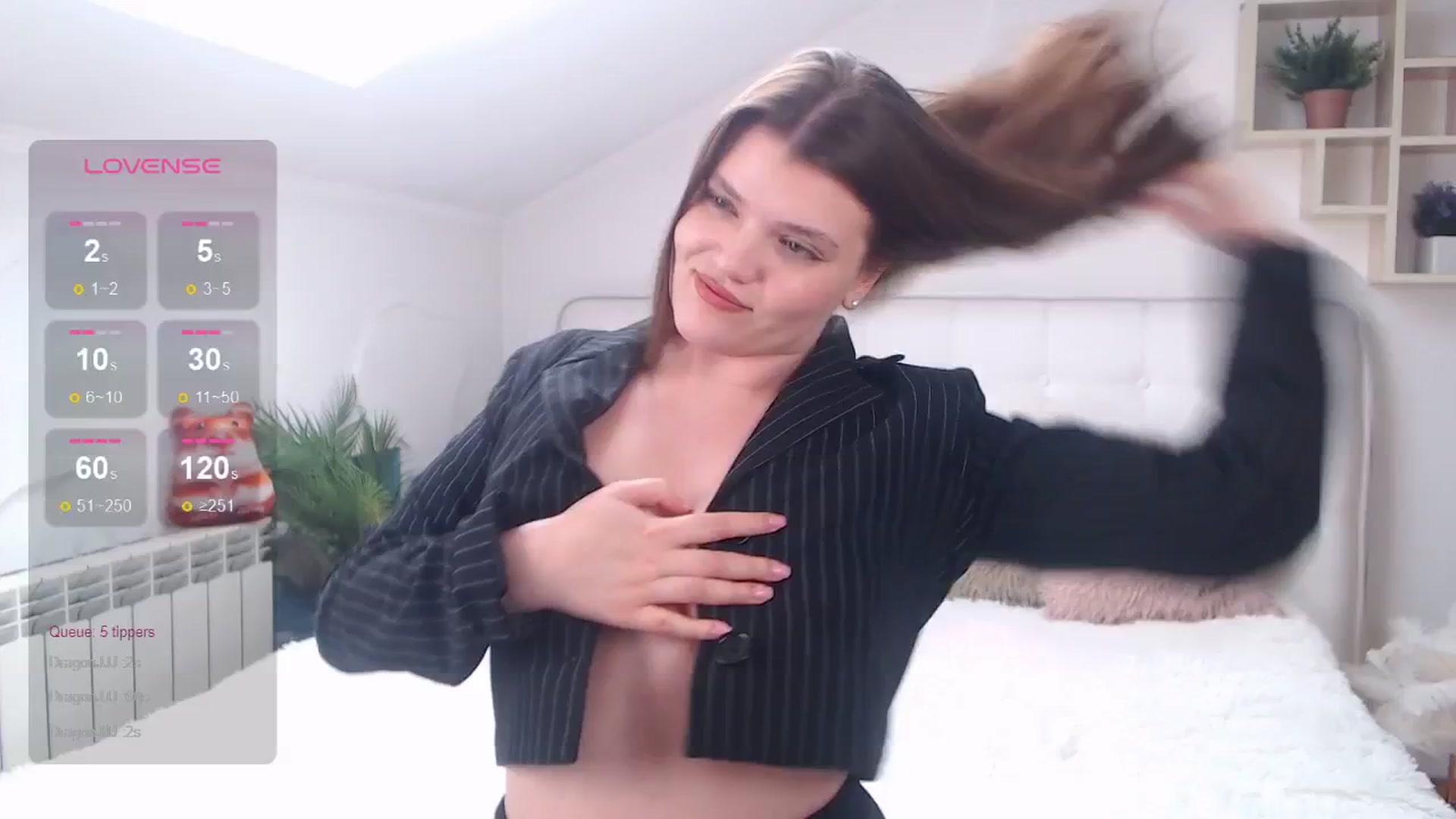 Gallery image thumbnail from EmiDavies's myfreecams stream on, 04/27/2025, 11:58 image 14 of 20