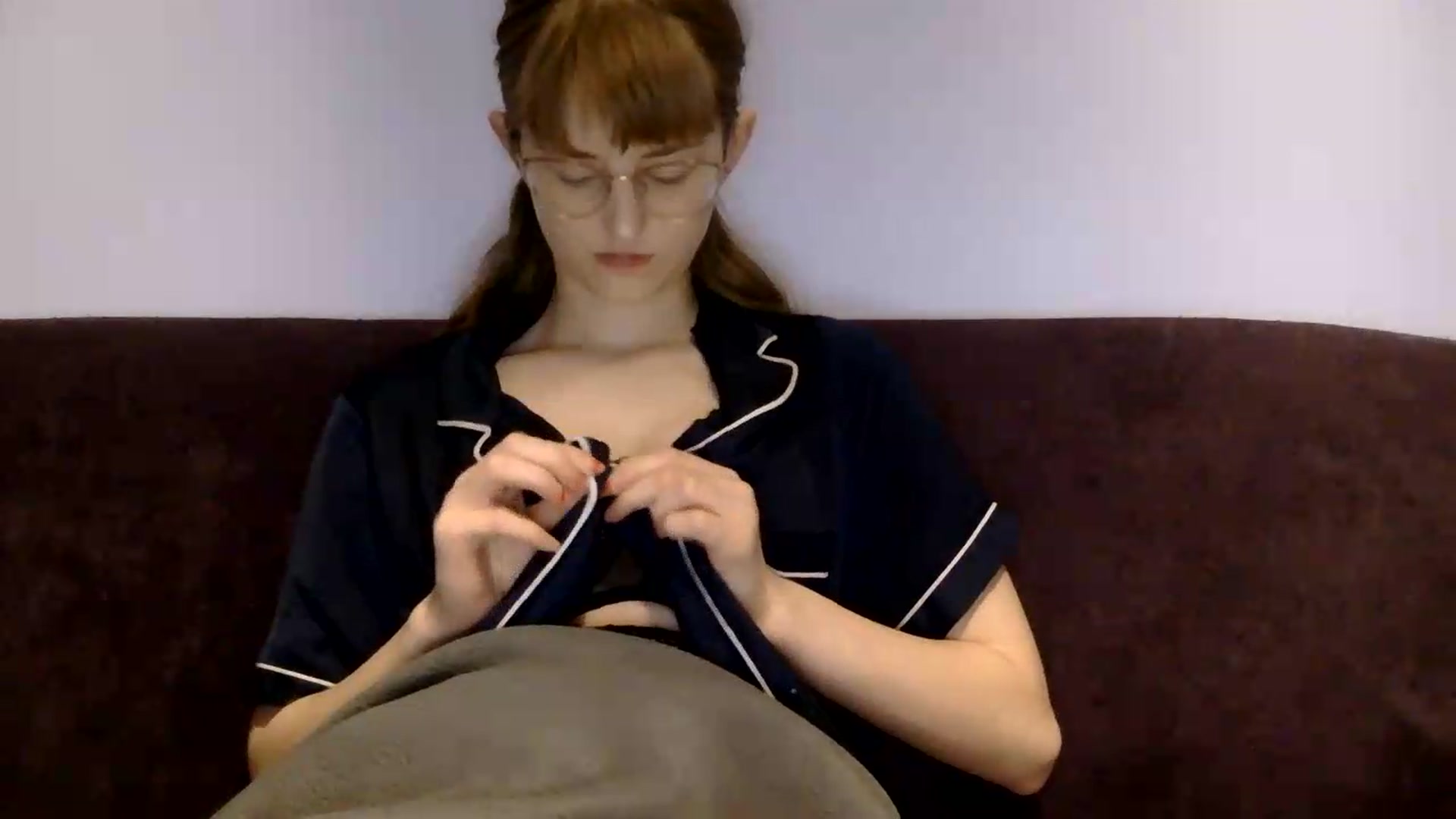 Gallery image thumbnail from EmiDeLore's myfreecams stream on, 09/21/2026, 24:17 image 20 of 20