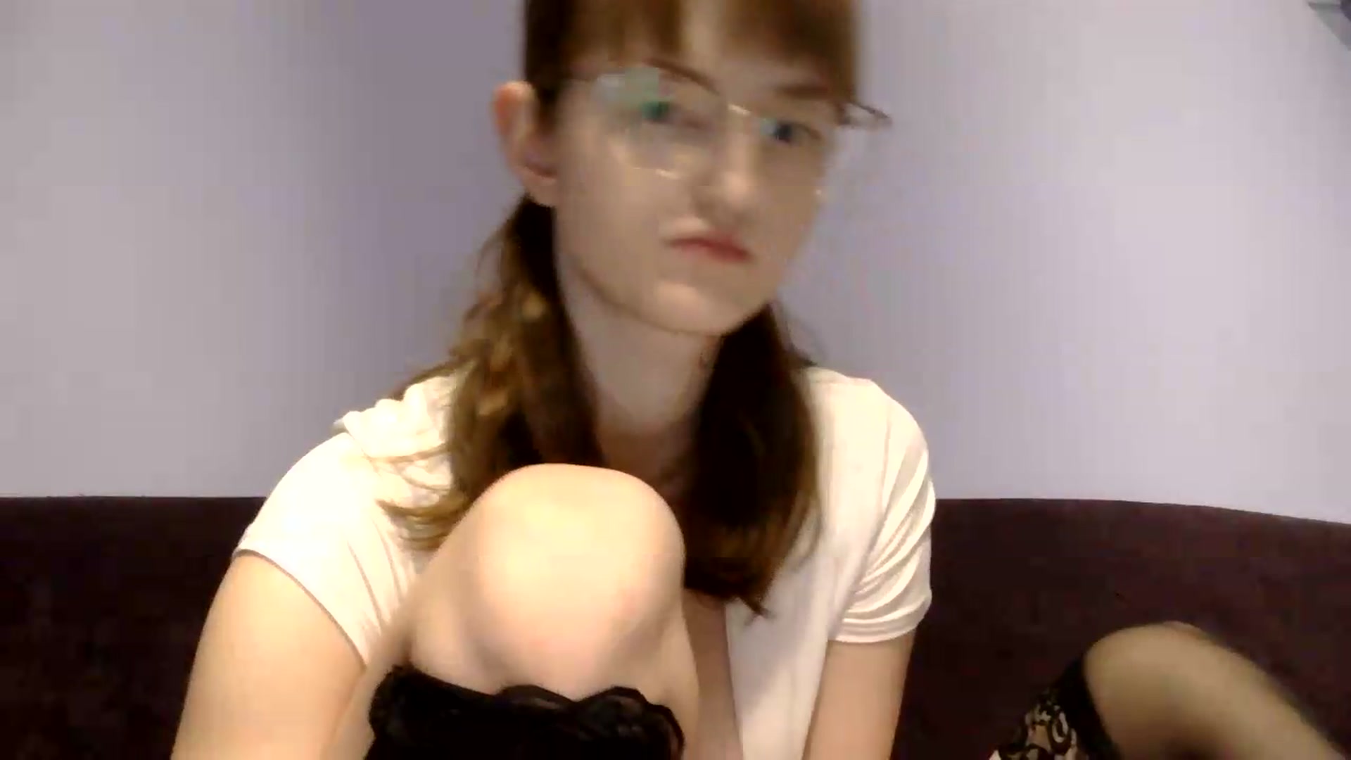 Gallery image thumbnail from EmiDeLore's myfreecams stream on, 09/21/2026, 24:17 image 2 of 20