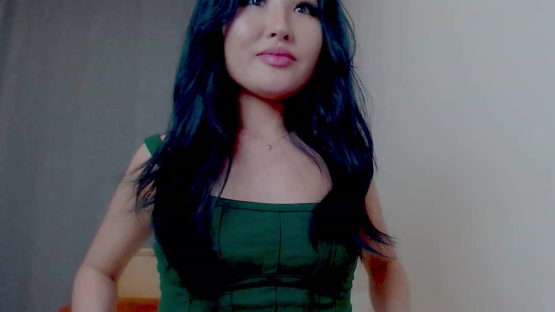 Gallery image thumbnail from Emi_dream's myfreecams stream on, 04/17/2023, 14:48 image 18 of 20