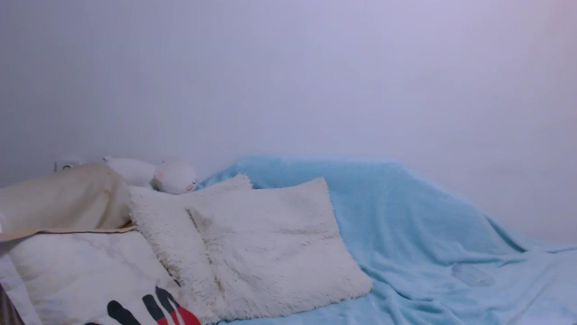 Gallery image thumbnail from Emi_loveme's myfreecams stream on, 10/16/2024, 15:04 image 18 of 20