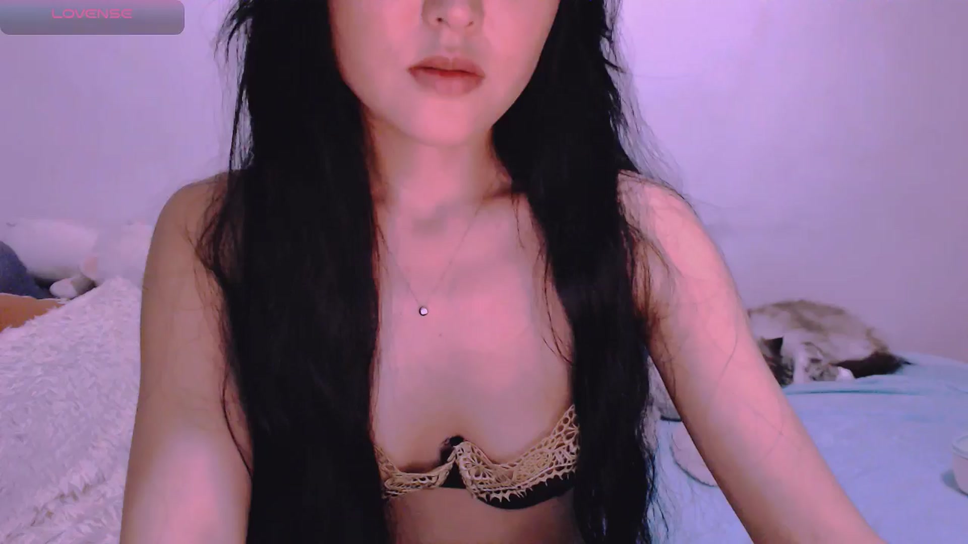 Gallery image thumbnail from Emi_loveme's myfreecams stream on, 02/05/2025, 13:25 image 8 of 20