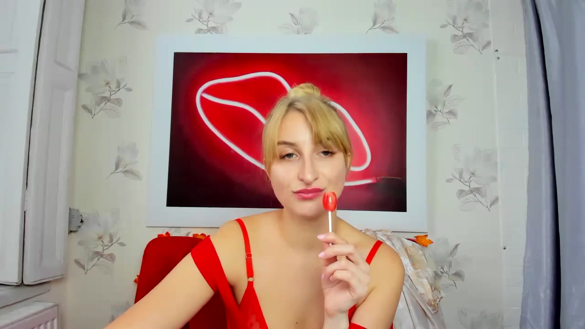Gallery image thumbnail from EmiilyCandy's myfreecams stream on, 11/21/2024, 13:41 image 8 of 20
