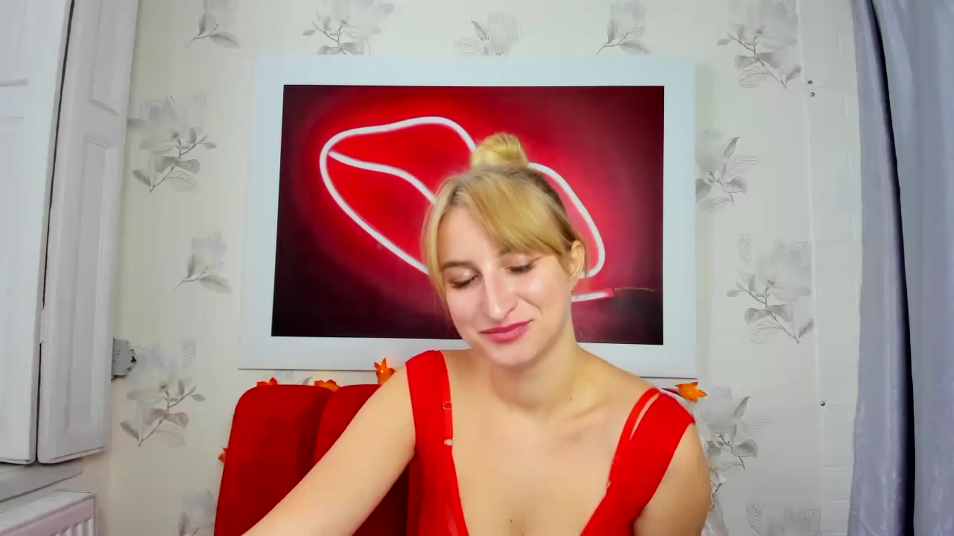 Gallery image thumbnail from EmiilyCandy's myfreecams stream on, 11/21/2024, 13:41 image 10 of 20