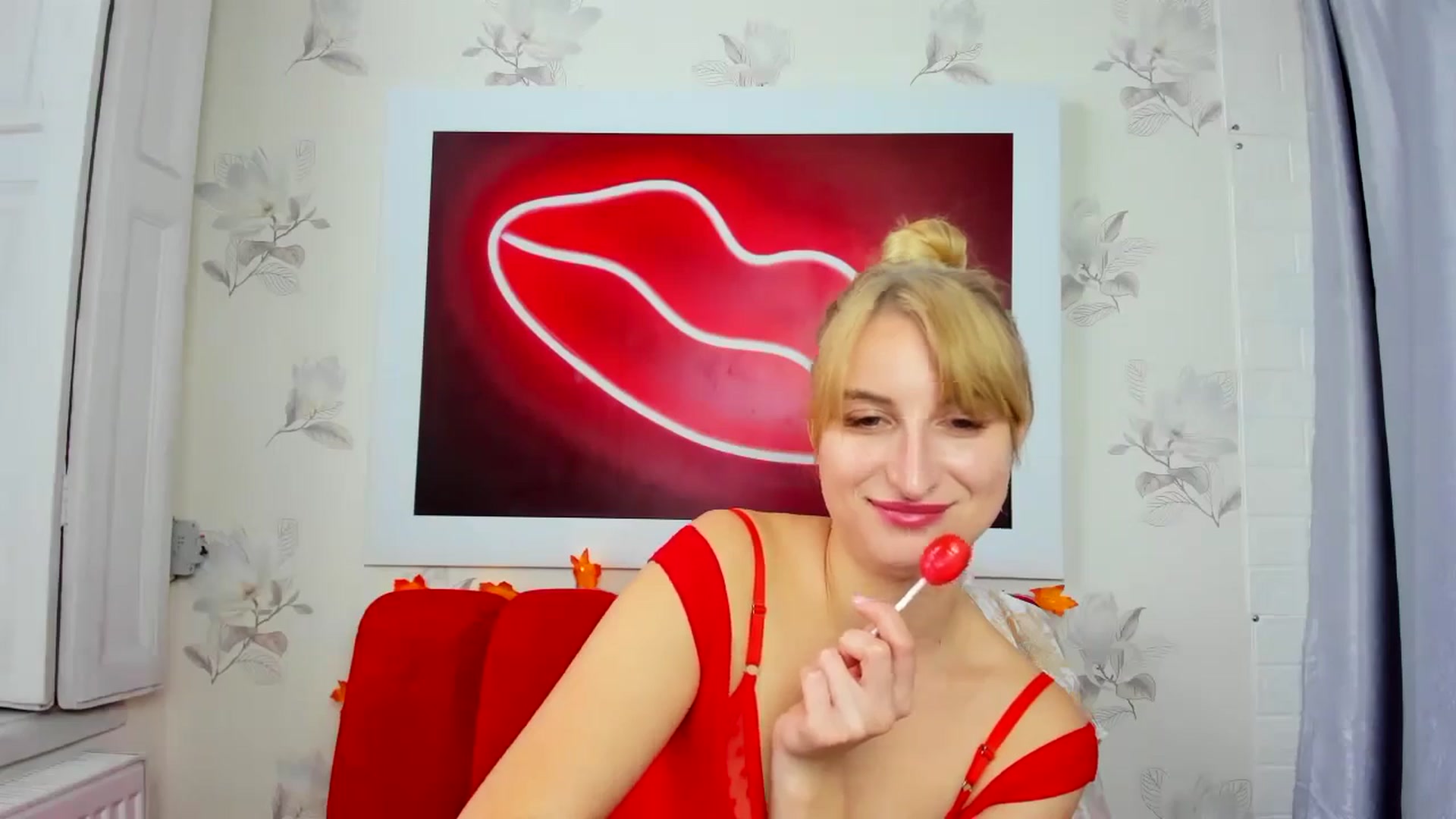 Gallery image thumbnail from EmiilyCandy's myfreecams stream on, 11/21/2024, 13:41 image 3 of 20