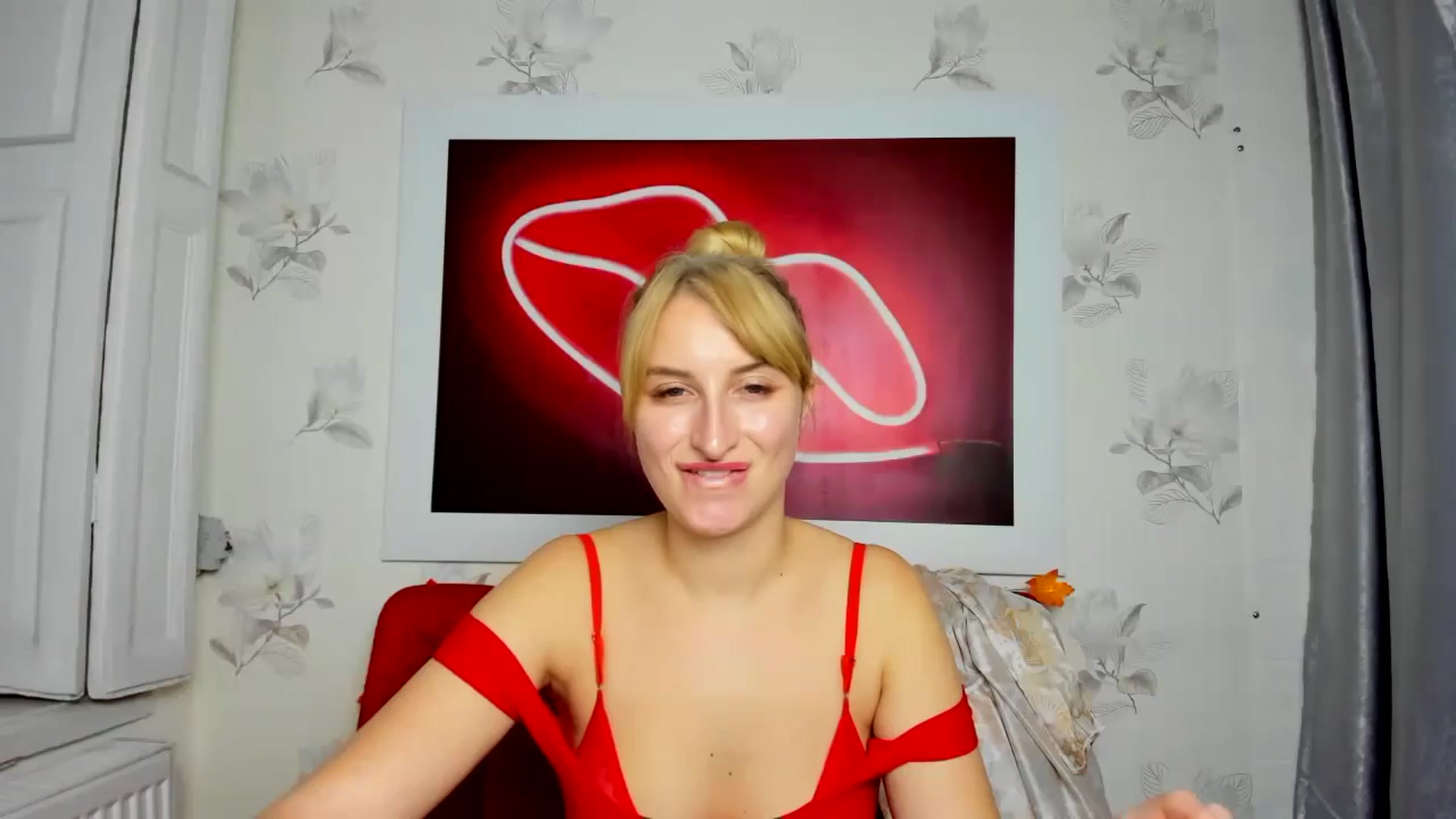 Gallery image thumbnail from EmiilyCandy's myfreecams stream on, 11/21/2024, 14:57 image 8 of 20