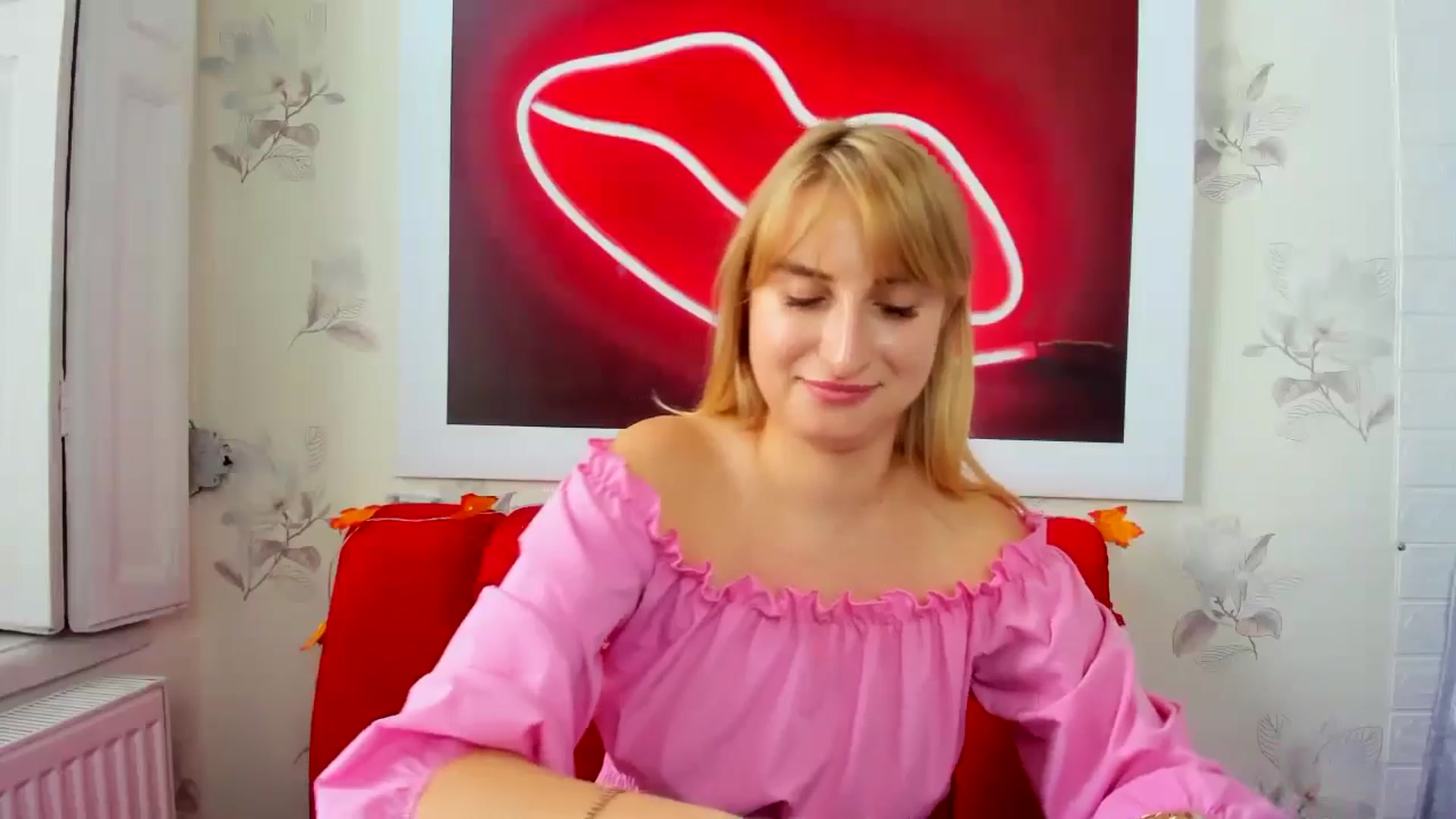 Gallery image thumbnail from EmiilyCandy's myfreecams stream on, 11/22/2024, 11:11 image 2 of 20
