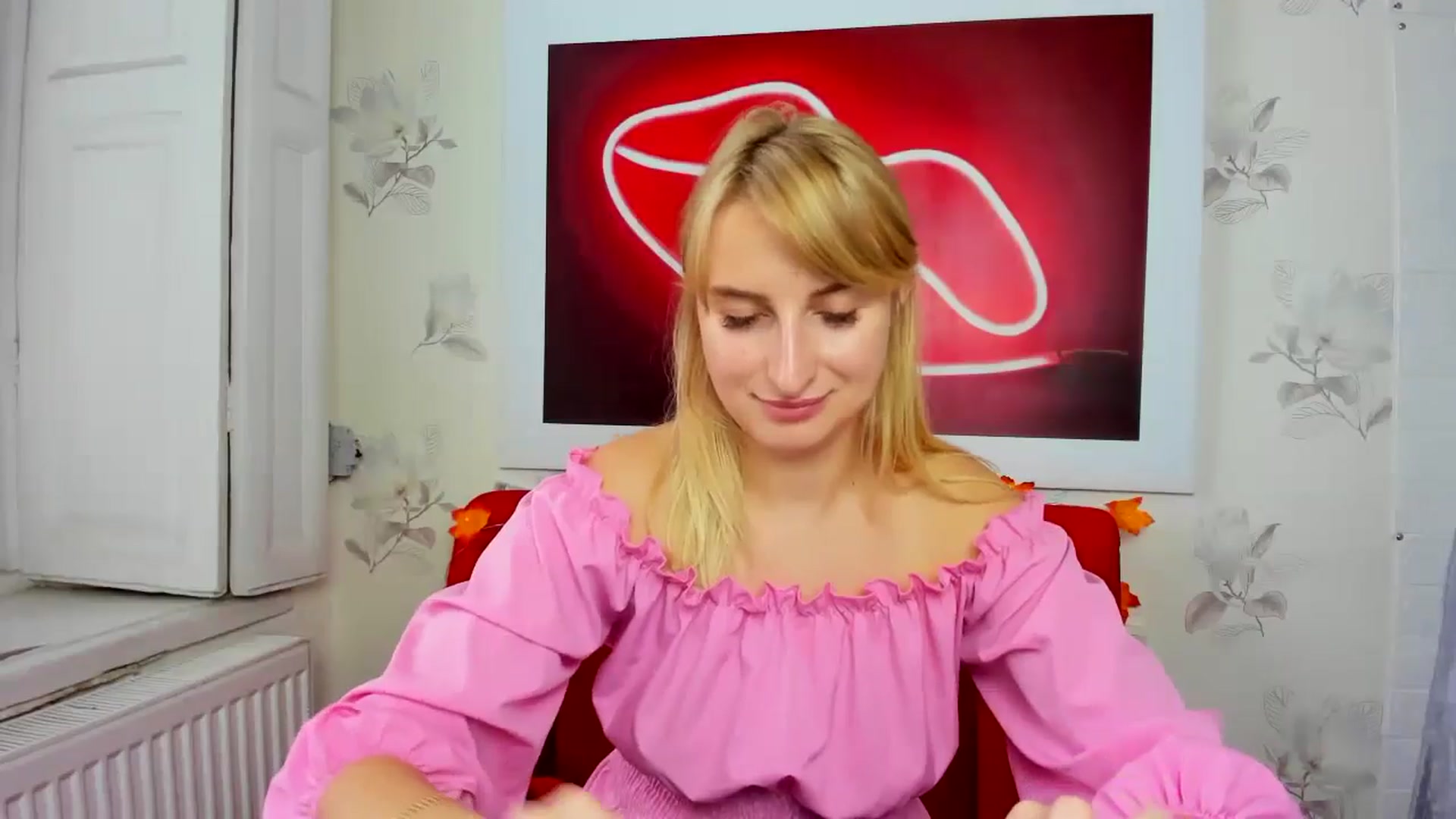 Gallery image thumbnail from EmiilyCandy's myfreecams stream on, 11/22/2024, 13:04 image 16 of 20