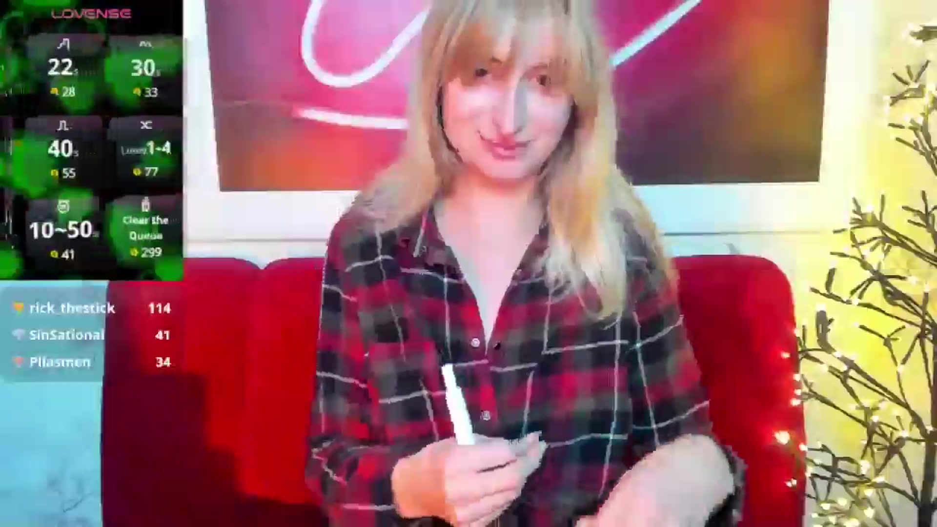Gallery image thumbnail from EmiilyCandy's myfreecams stream on, 12/16/2024, 17:22 image 16 of 20