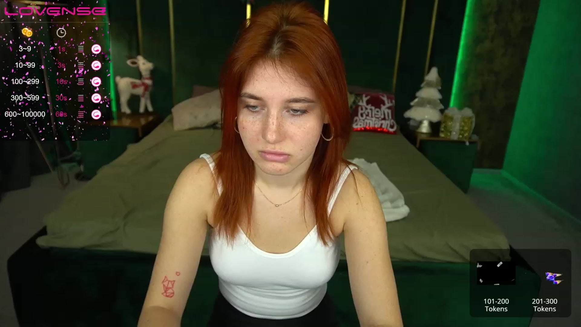 Gallery image thumbnail from EmiilyFox's myfreecams stream on, 12/25/2023, 12:16 image 11 of 20