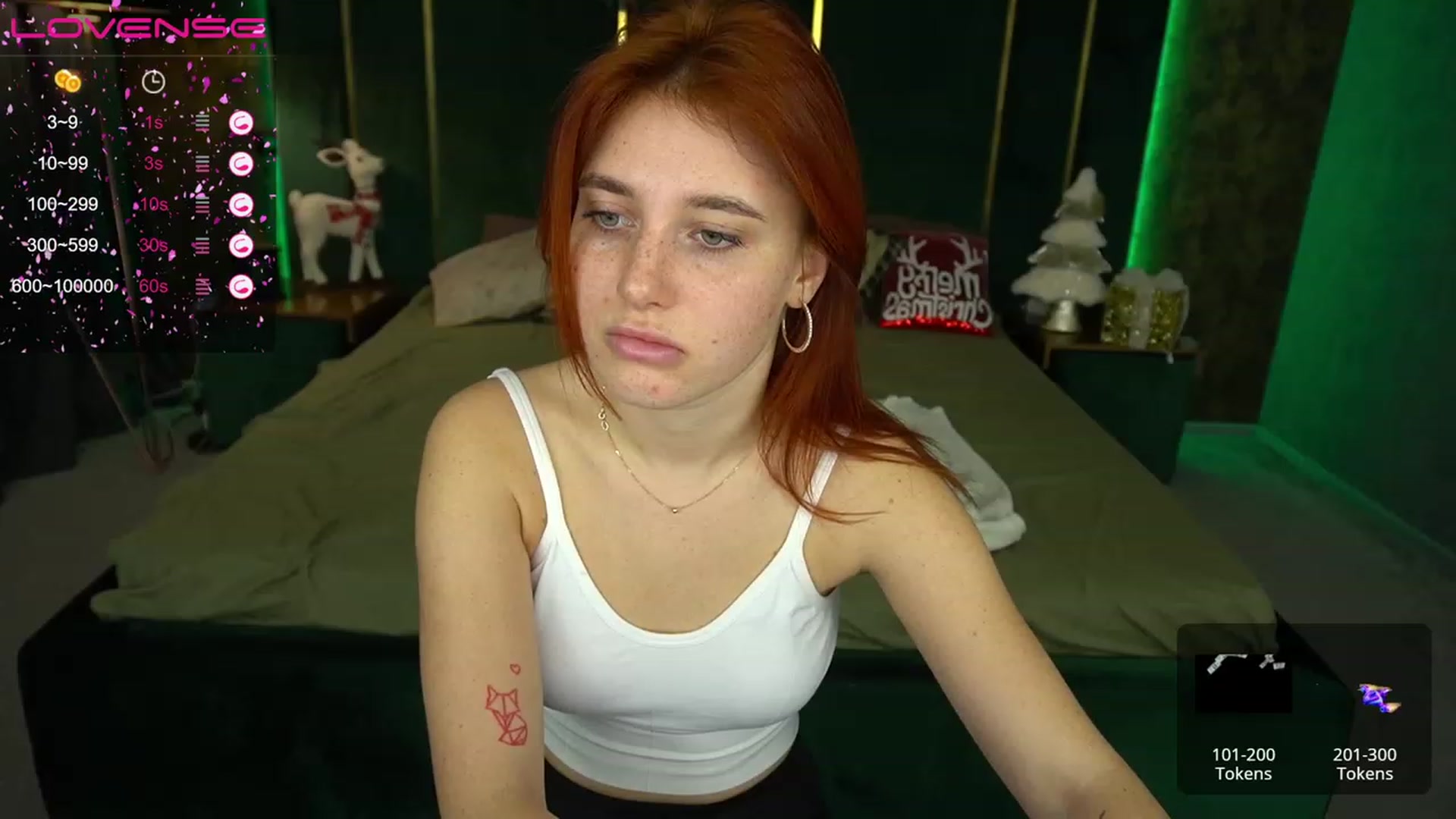 Gallery image thumbnail from EmiilyFox's myfreecams stream on, 12/25/2023, 12:16 image 9 of 20