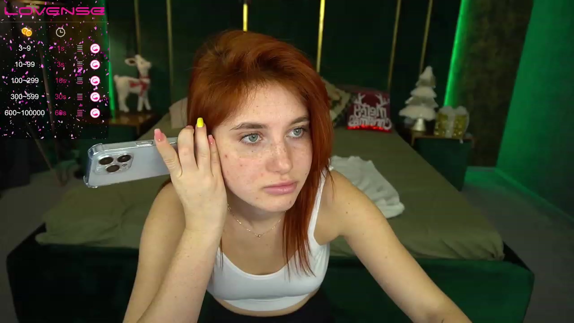 Gallery image thumbnail from EmiilyFox's myfreecams stream on, 12/25/2023, 12:16 image 2 of 20