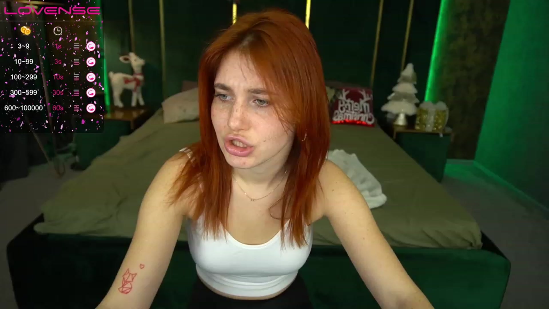 Gallery image thumbnail from EmiilyFox's myfreecams stream on, 12/25/2023, 12:16 image 8 of 20