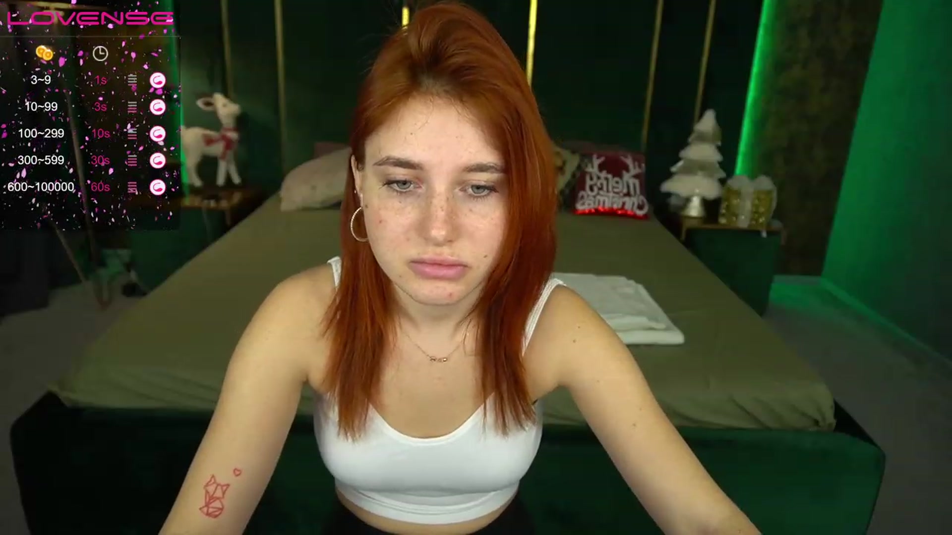 Gallery image thumbnail from EmiilyFox's myfreecams stream on, 12/25/2023, 12:49 image 15 of 20