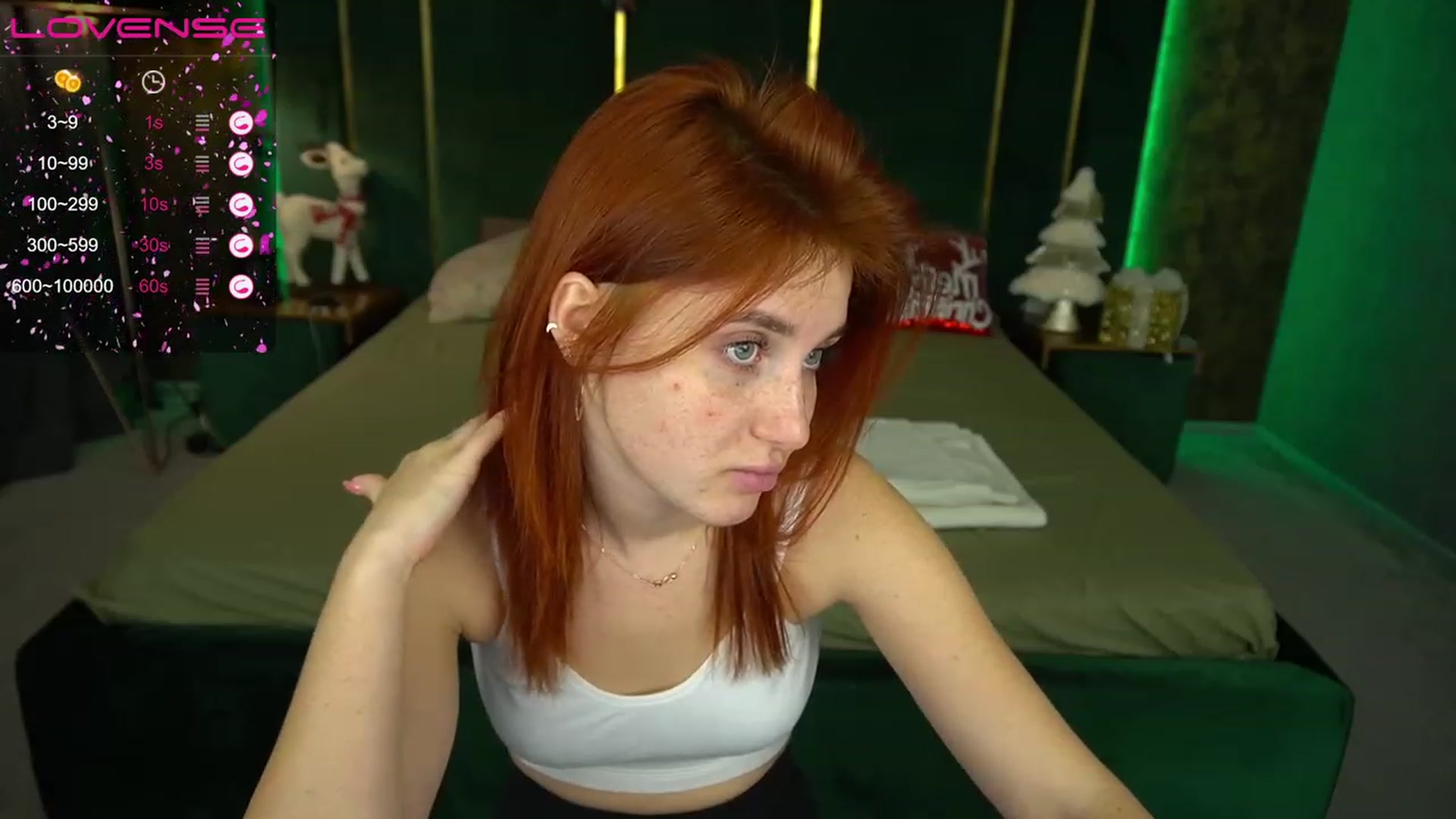 Gallery image thumbnail from EmiilyFox's myfreecams stream on, 12/25/2023, 12:49 image 14 of 20