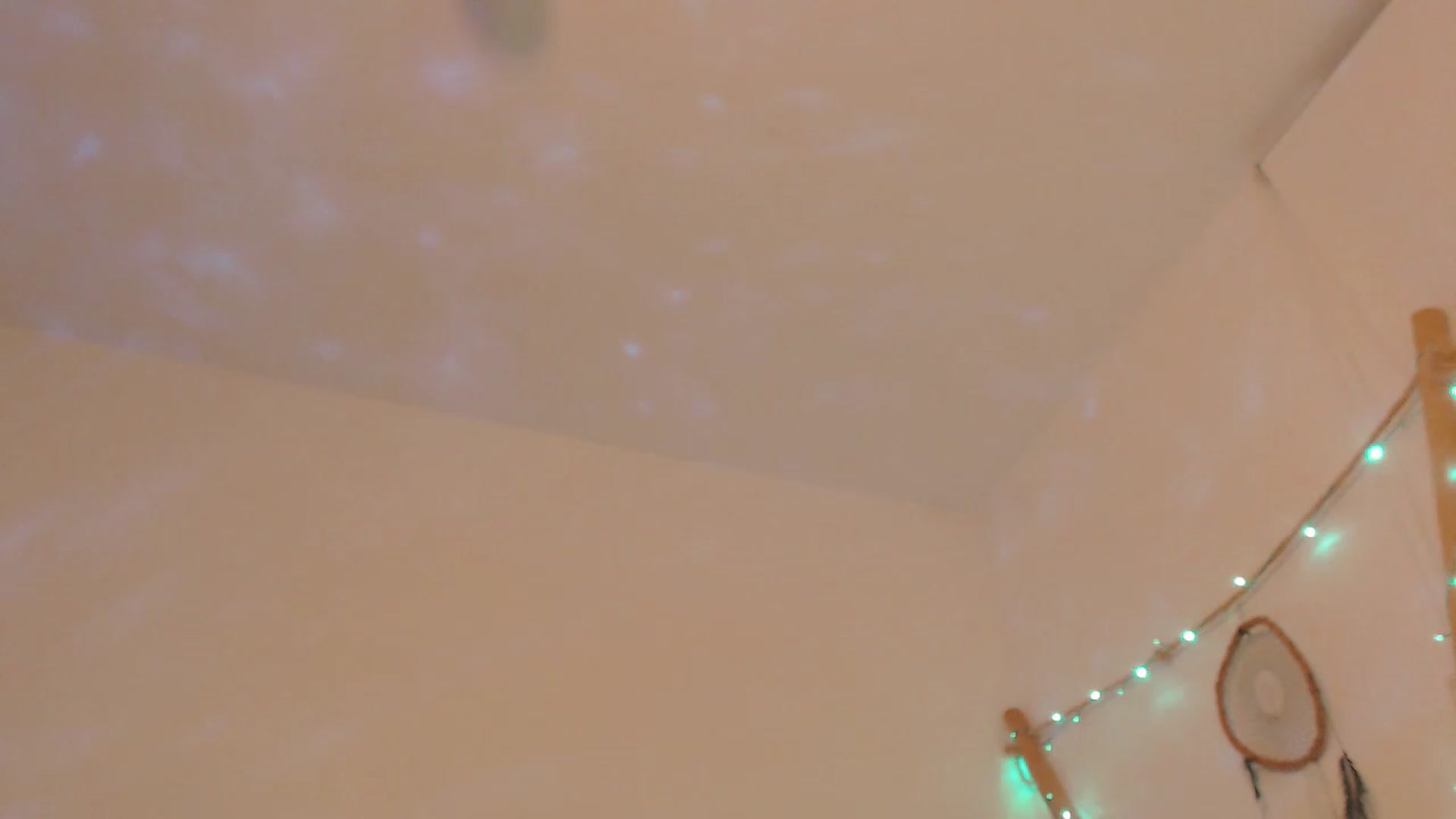 Gallery image thumbnail from Emil_y1's myfreecams stream on, 01/26/2023, 02:22 image 16 of 20