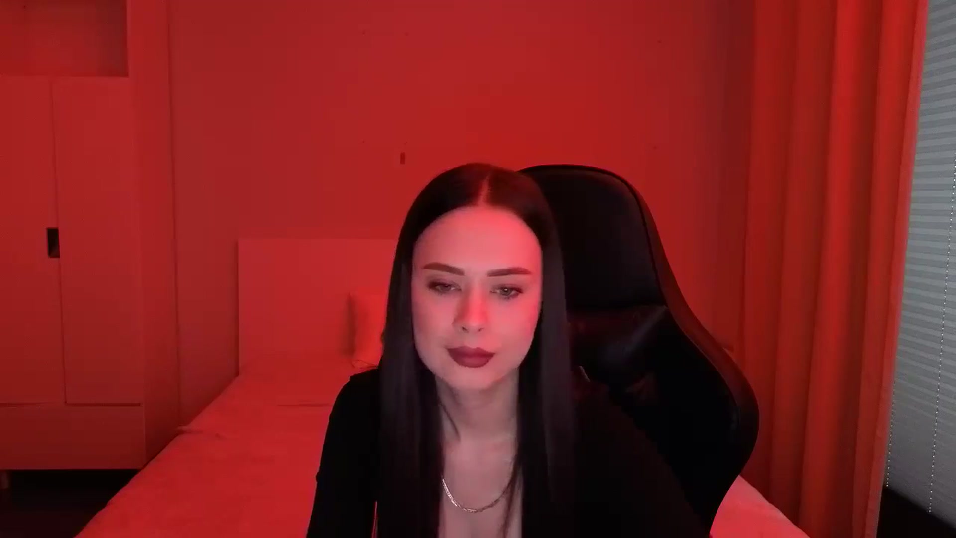 Gallery image thumbnail from Emili's myfreecams stream on, 02/13/2026, 15:16 image 10 of 20