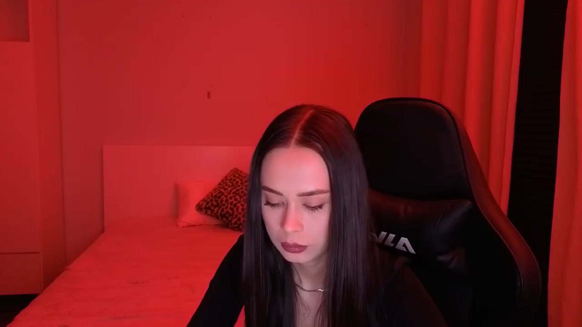 Gallery image thumbnail from Emili's myfreecams stream on, 02/13/2026, 17:06 image 3 of 20