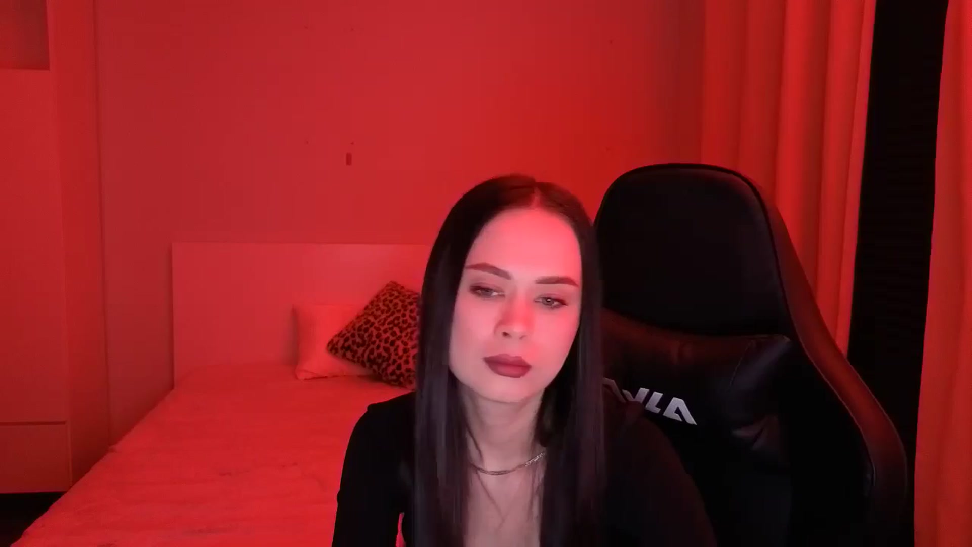 Gallery image thumbnail from Emili's myfreecams stream on, 02/13/2026, 17:06 image 5 of 20