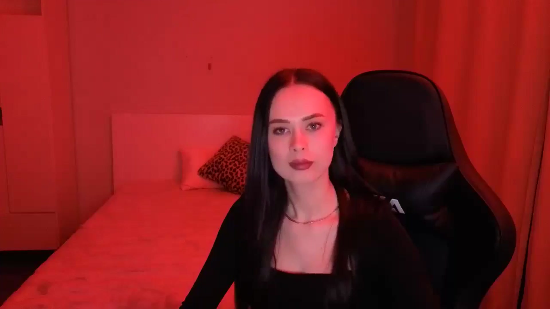 Gallery image thumbnail from Emili's myfreecams stream on, 02/13/2026, 19:59 image 4 of 20