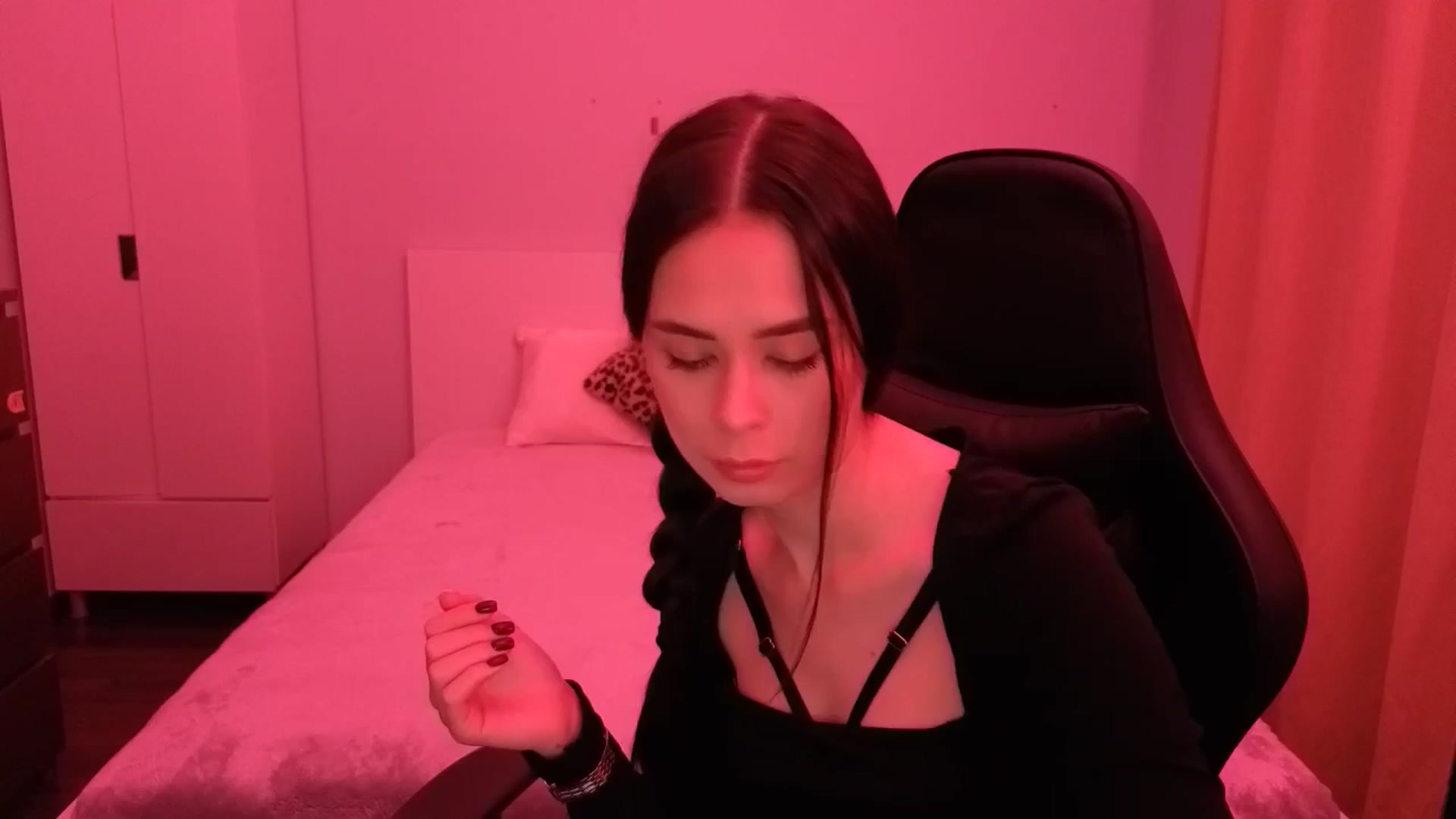 Gallery image thumbnail from Emili's myfreecams stream on, 02/16/2026, 18:04 image 20 of 20