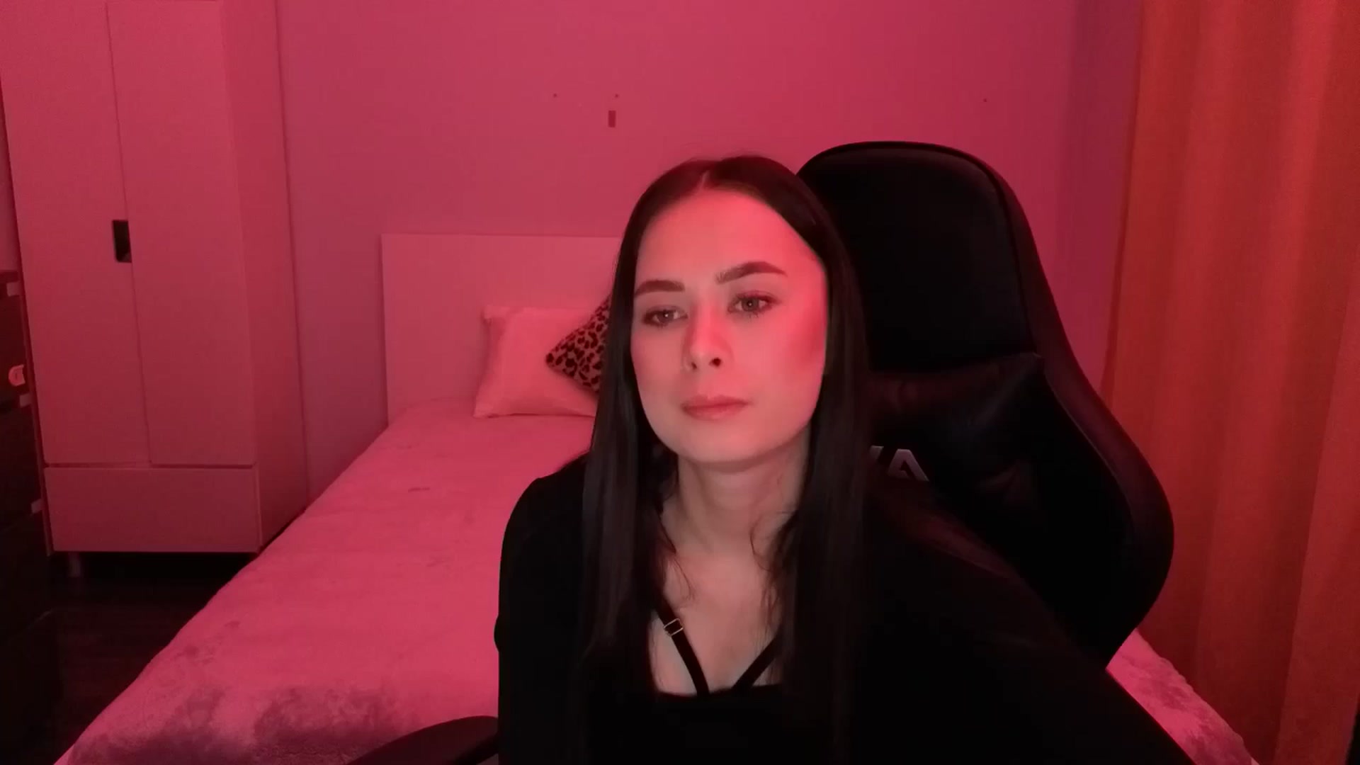 Gallery image thumbnail from Emili's myfreecams stream on, 02/16/2026, 18:04 image 6 of 20
