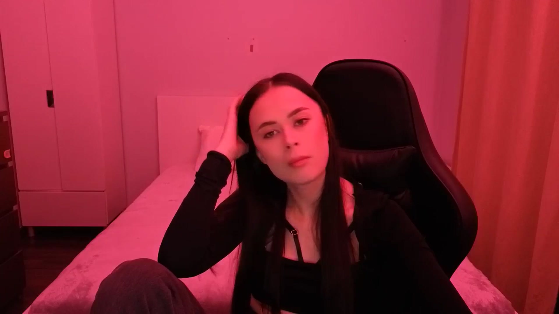 Gallery image thumbnail from Emili's myfreecams stream on, 02/16/2026, 20:50 image 20 of 20