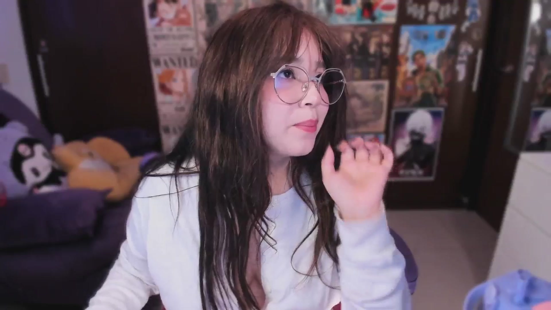 Gallery image thumbnail from Emili_cute's myfreecams stream on, 09/07/2025, 09:44 image 15 of 20