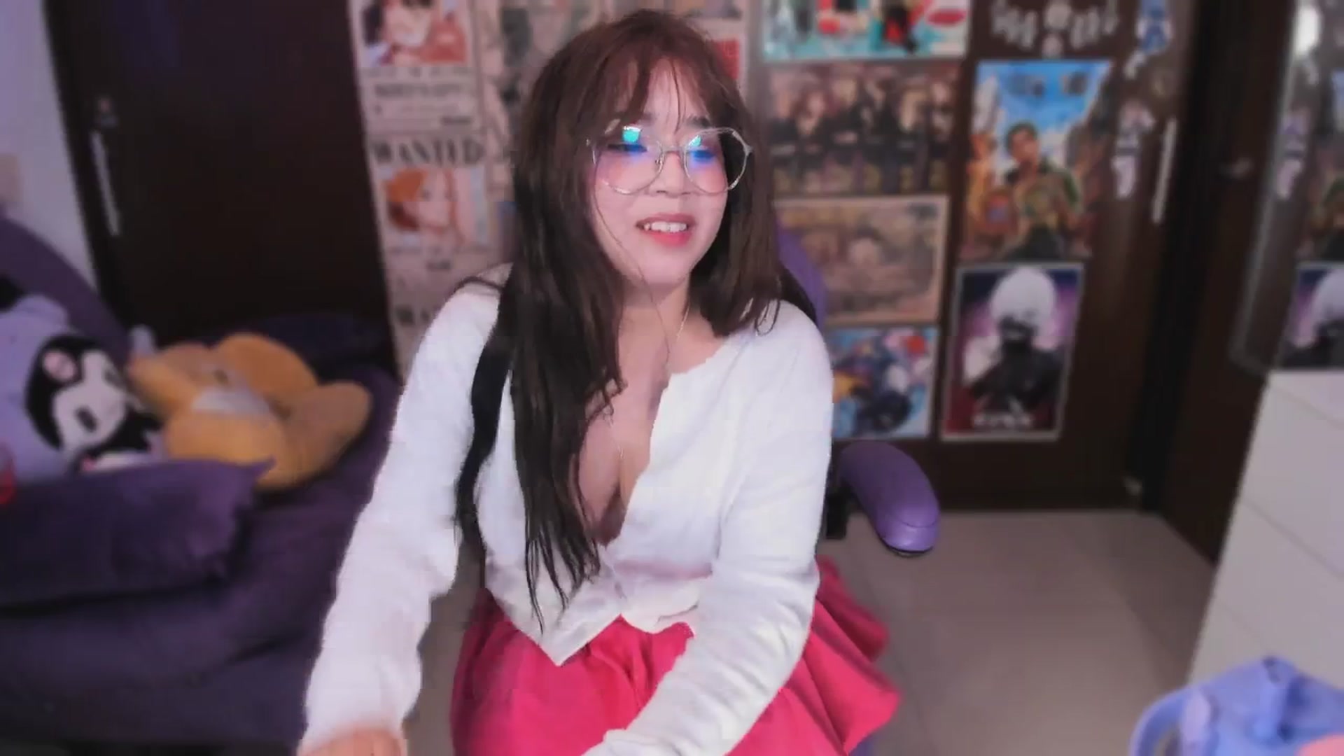 Gallery image thumbnail from Emili_cute's myfreecams stream on, 09/07/2025, 09:44 image 17 of 20