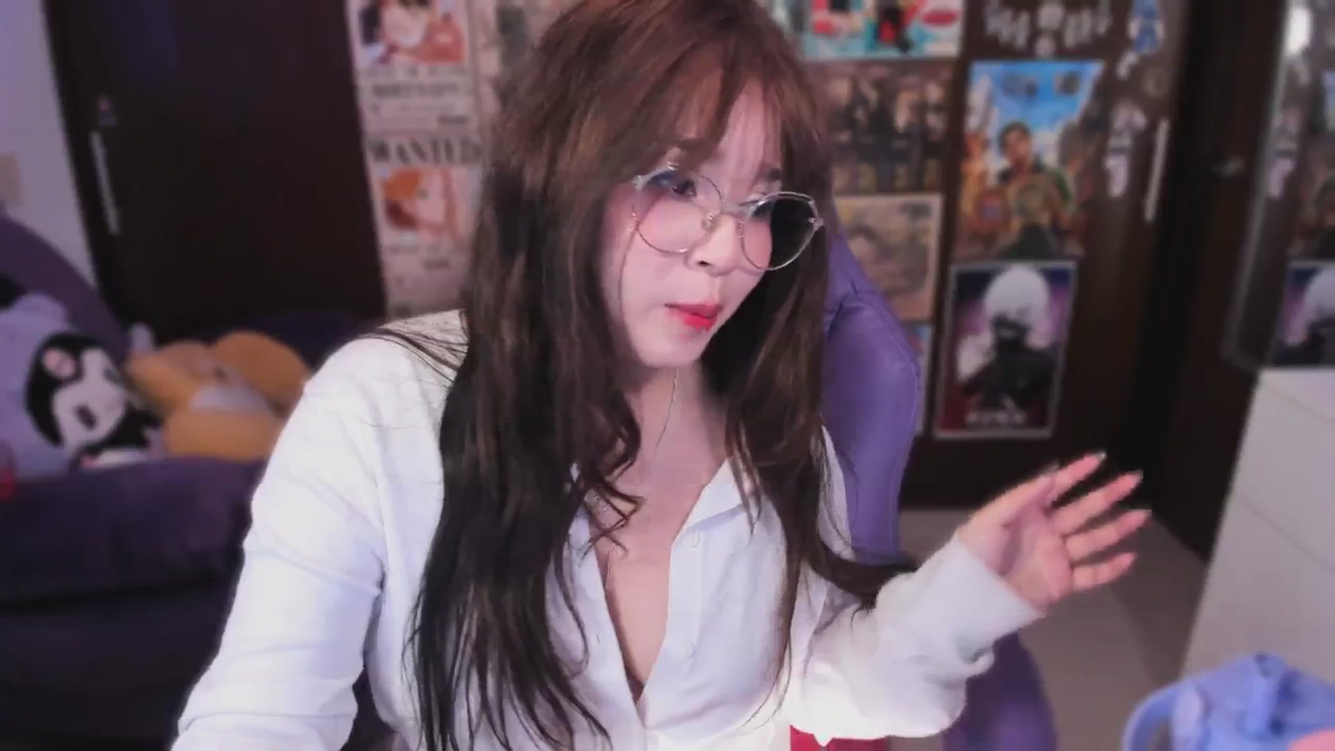 Gallery image thumbnail from Emili_cute's myfreecams stream on, 09/07/2025, 09:44 image 18 of 20