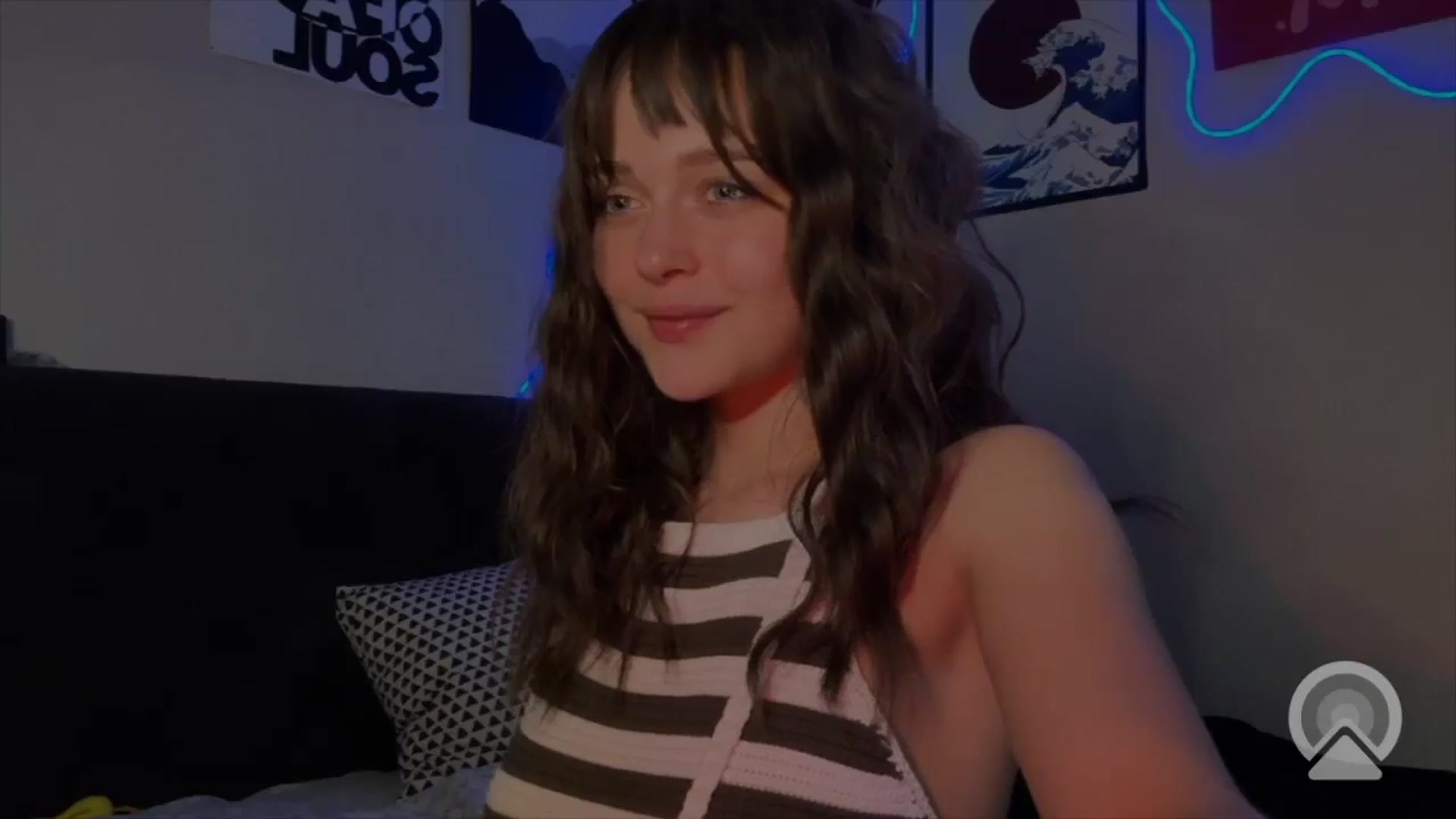 Gallery image thumbnail from Emilia0_0_7's myfreecams stream on, 02/22/2026, 01:56 image 11 of 20