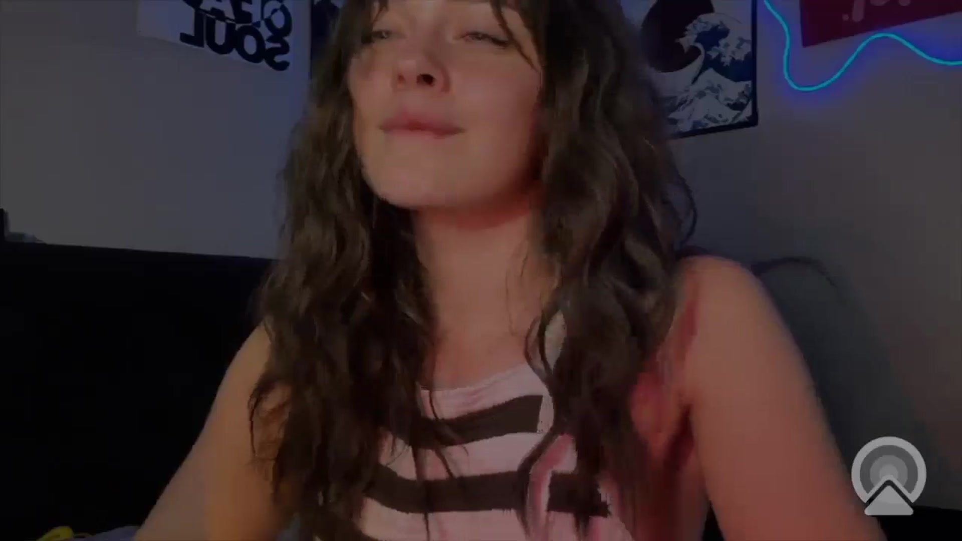 Gallery image thumbnail from Emilia0_0_7's myfreecams stream on, 02/22/2026, 01:56 image 12 of 20