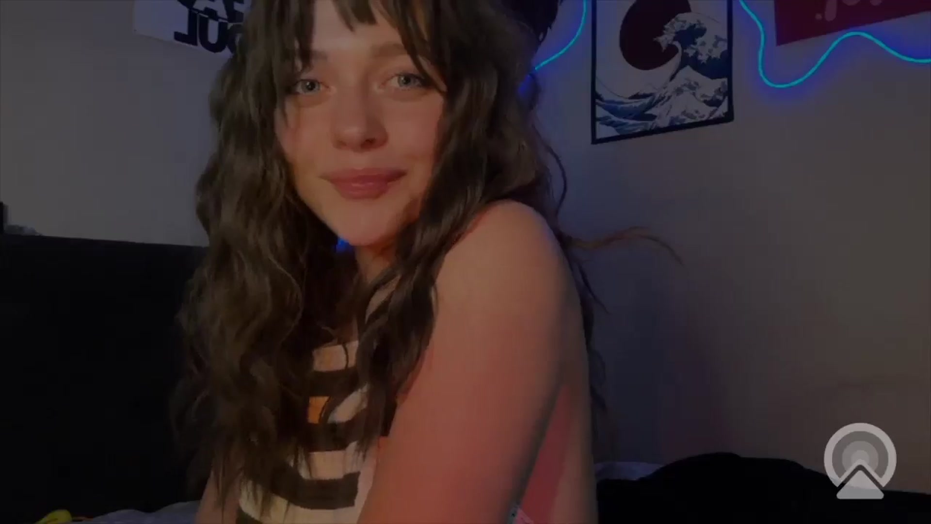 Gallery image thumbnail from Emilia0_0_7's myfreecams stream on, 02/22/2026, 01:56 image 10 of 20