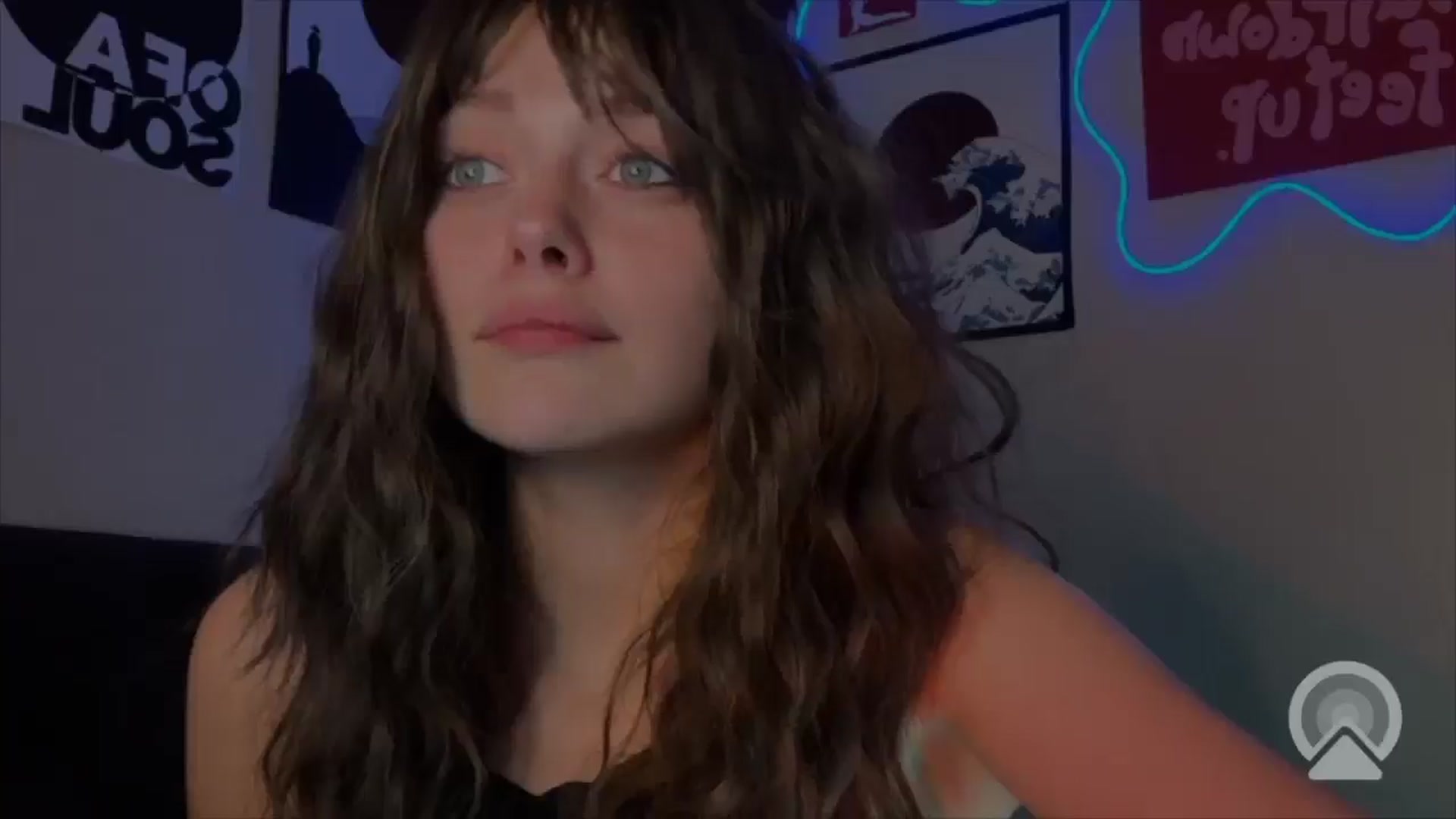 Gallery image thumbnail from Emilia0_0_7's myfreecams stream on, 02/23/2026, 24:01 image 14 of 20