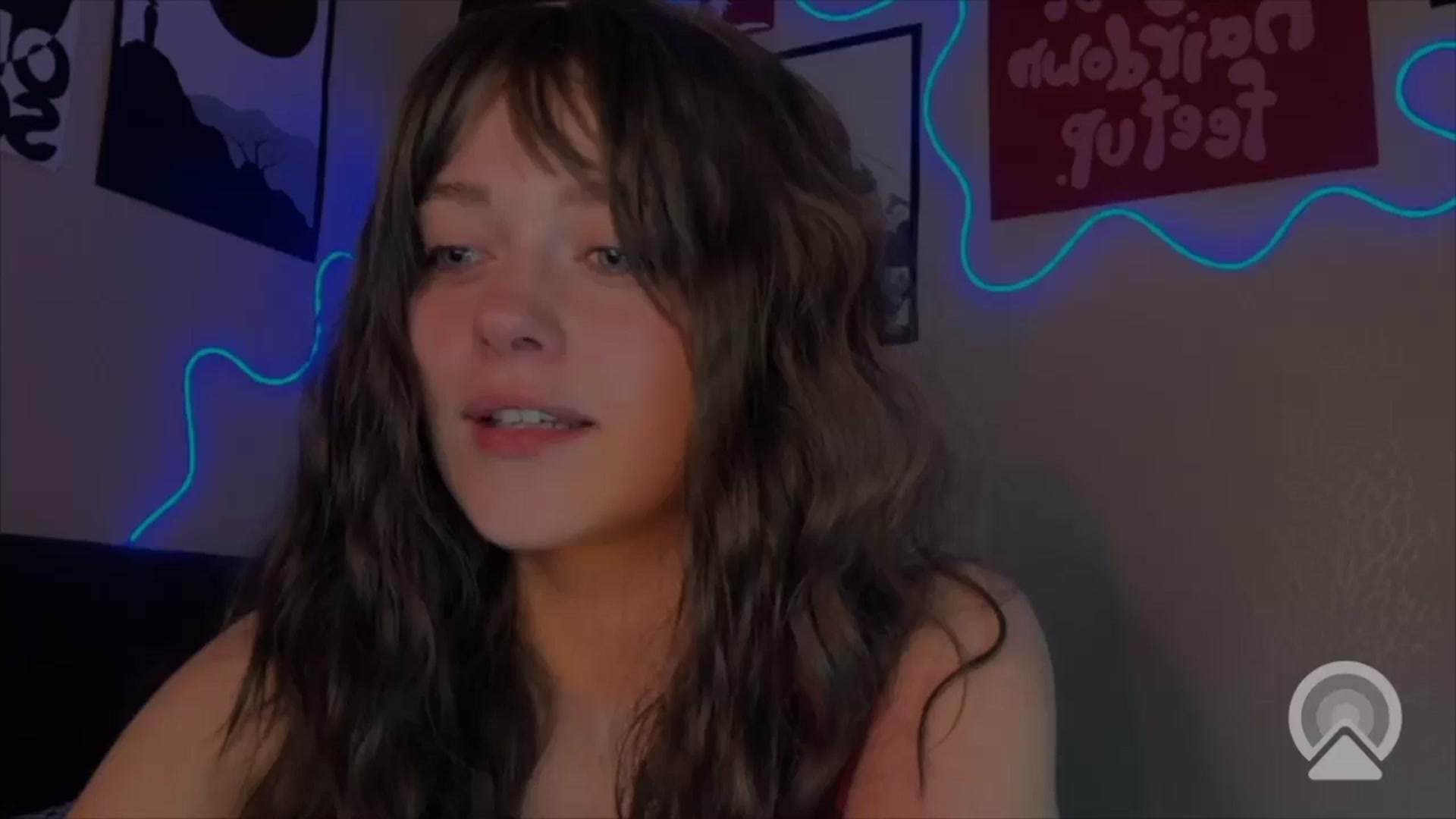Gallery image thumbnail from Emilia0_0_7's myfreecams stream on, 02/23/2026, 24:01 image 11 of 20