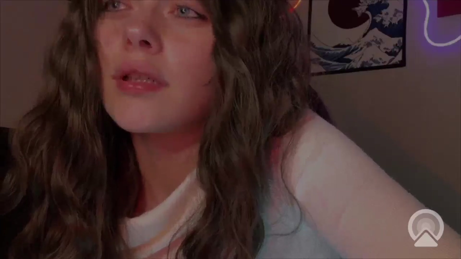 Gallery image thumbnail from Emilia0_0_7's myfreecams stream on, 02/24/2026, 24:14 image 7 of 20